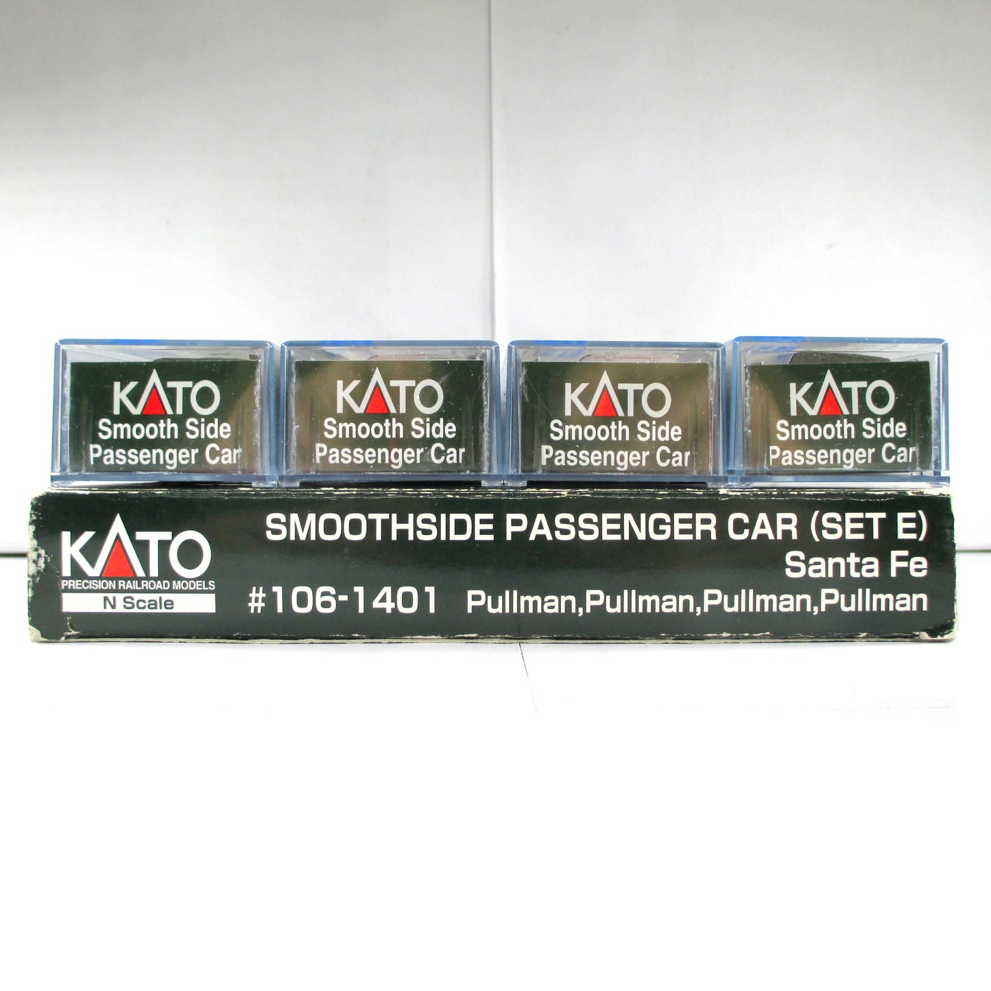 N Scale ***SANTA FE*** Lightweight Passenger Pullman 4-Pack Set - Kato 106-1401