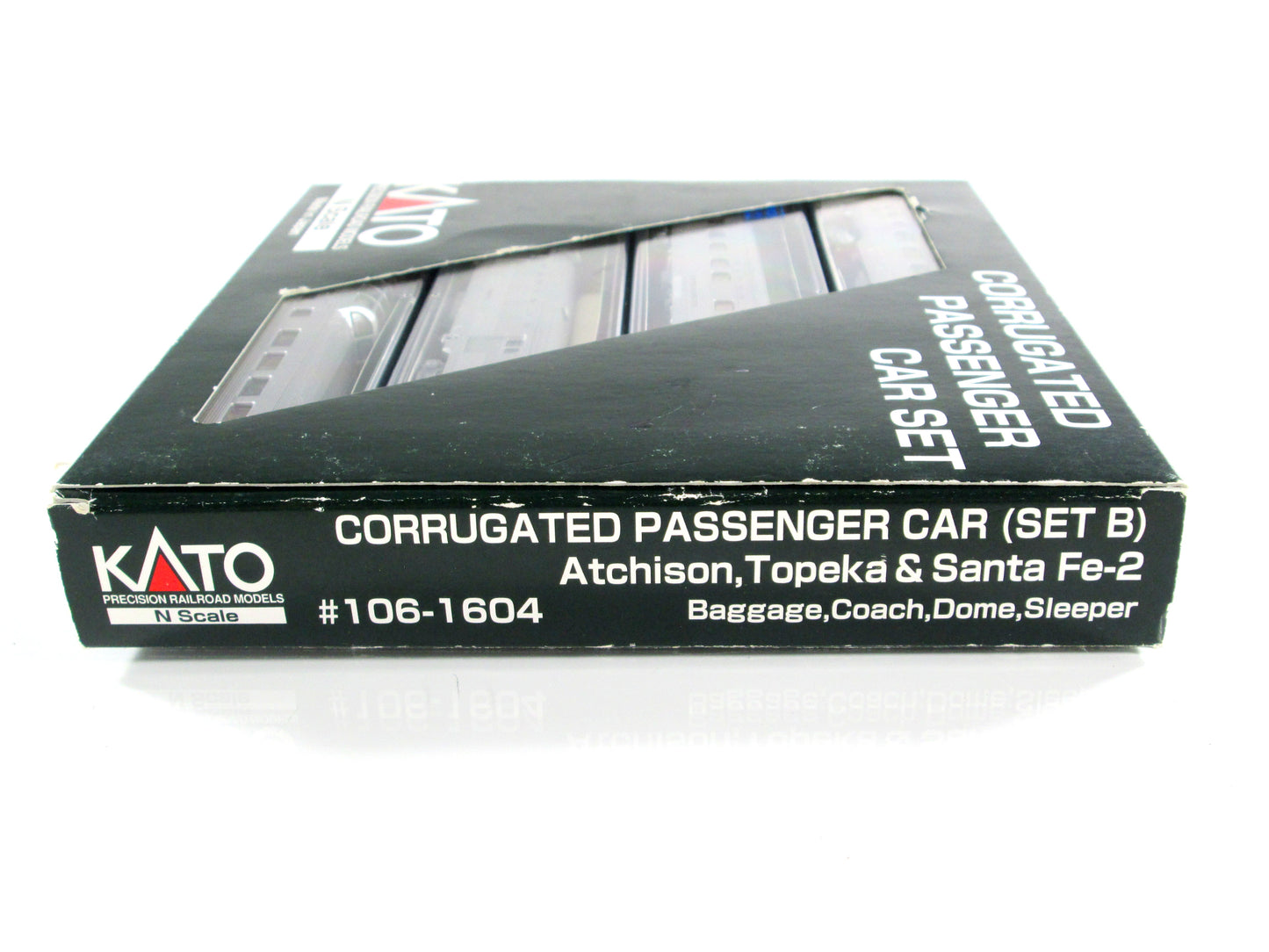 N Scale **SANTA FE** Lightweight Corrugated Passenger 4-Set B - Kato 106-1604