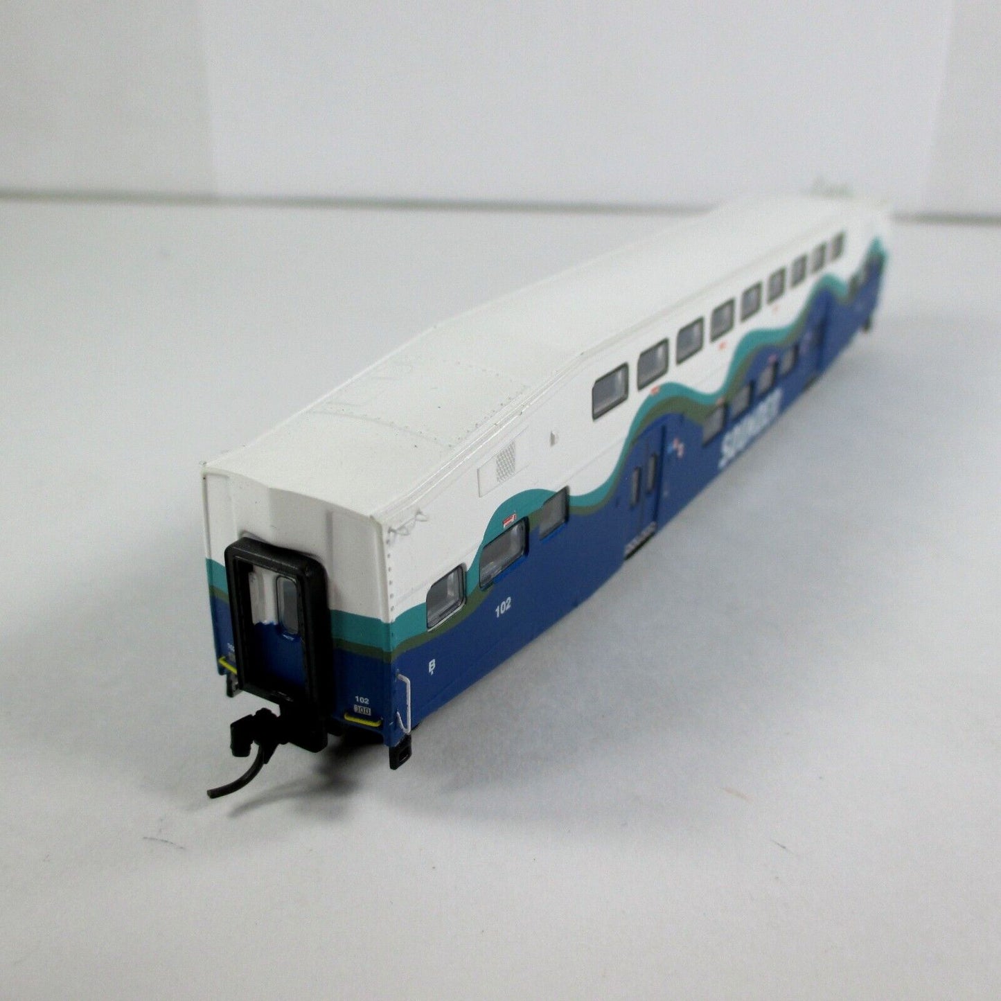 N Scale **SEATTLE SOUNDER** Bombardier Commuter Control Car #102 - Athearn 10123