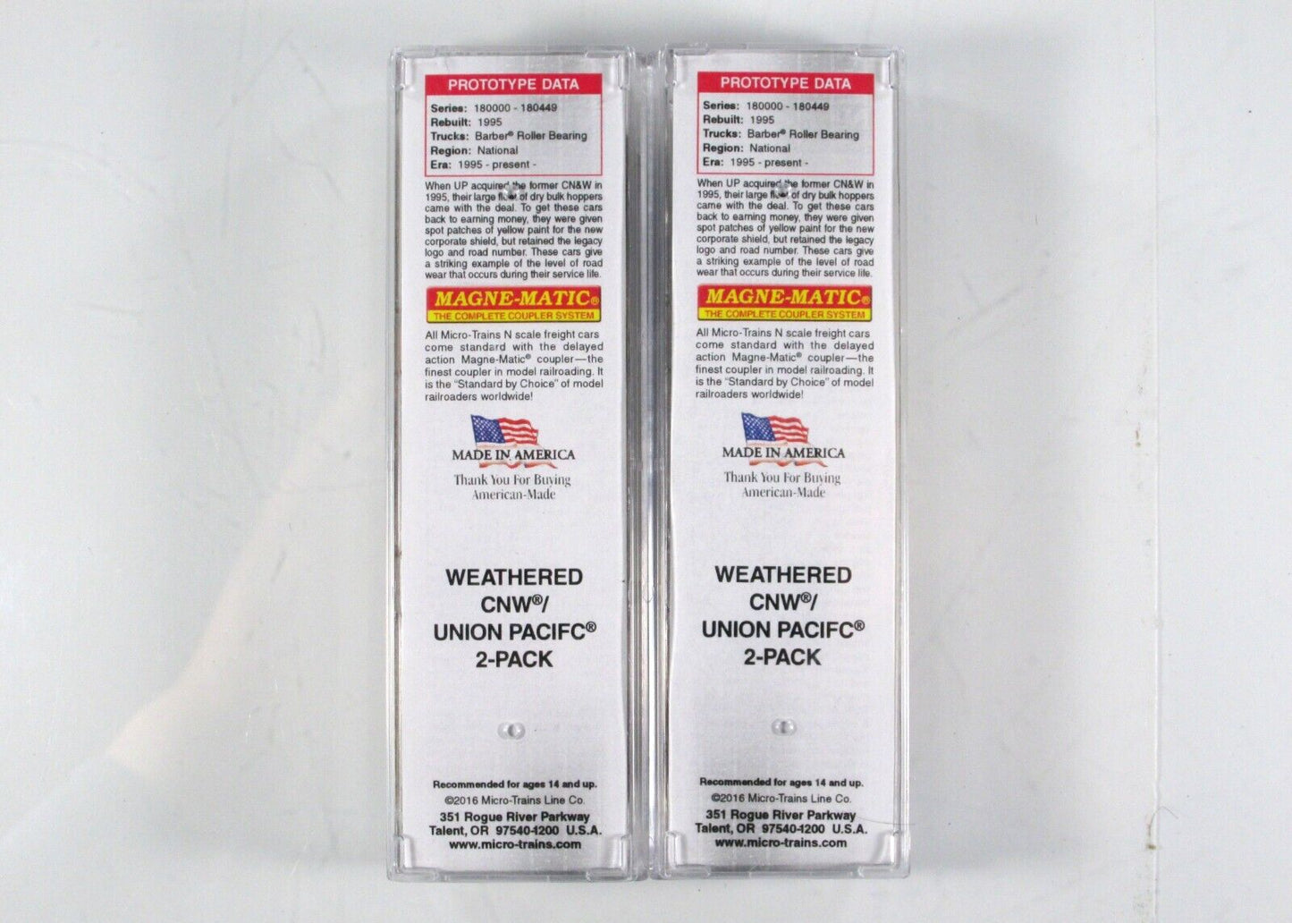 N Scale **CNW / UP** Weathered Covered Hopper 2-Pack Set - Micro Trains 09444410