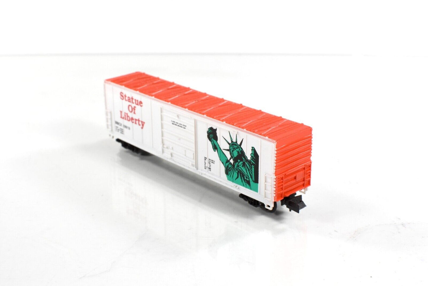 N Scale **STATUE of LIBERTY** Patriotic 50' Box Car - BBCX 19919 - Bev-Bel 22009