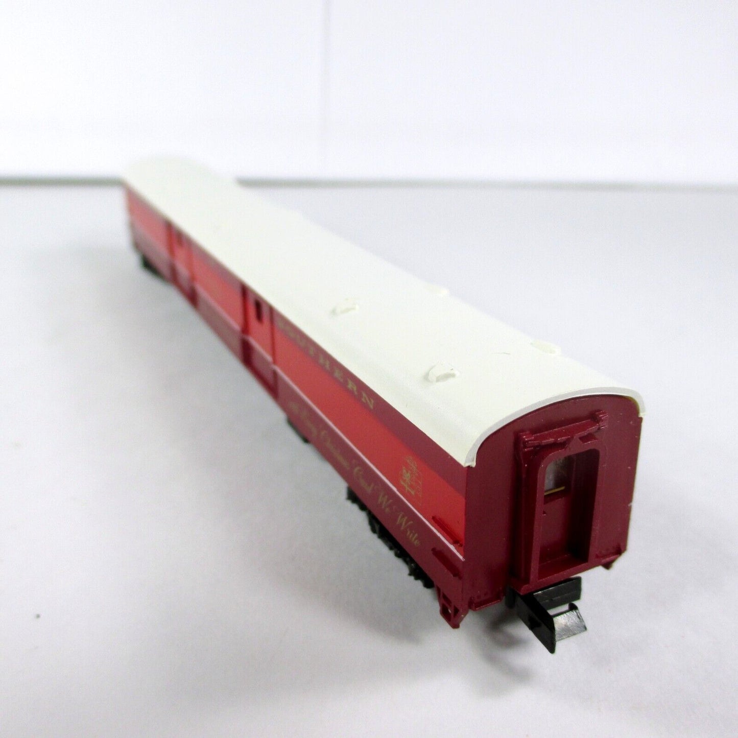 N Scale **NORTH POLE & SOUTHERN** Christmas 1997 Baggage/Mail Car -- Con-Cor 97N