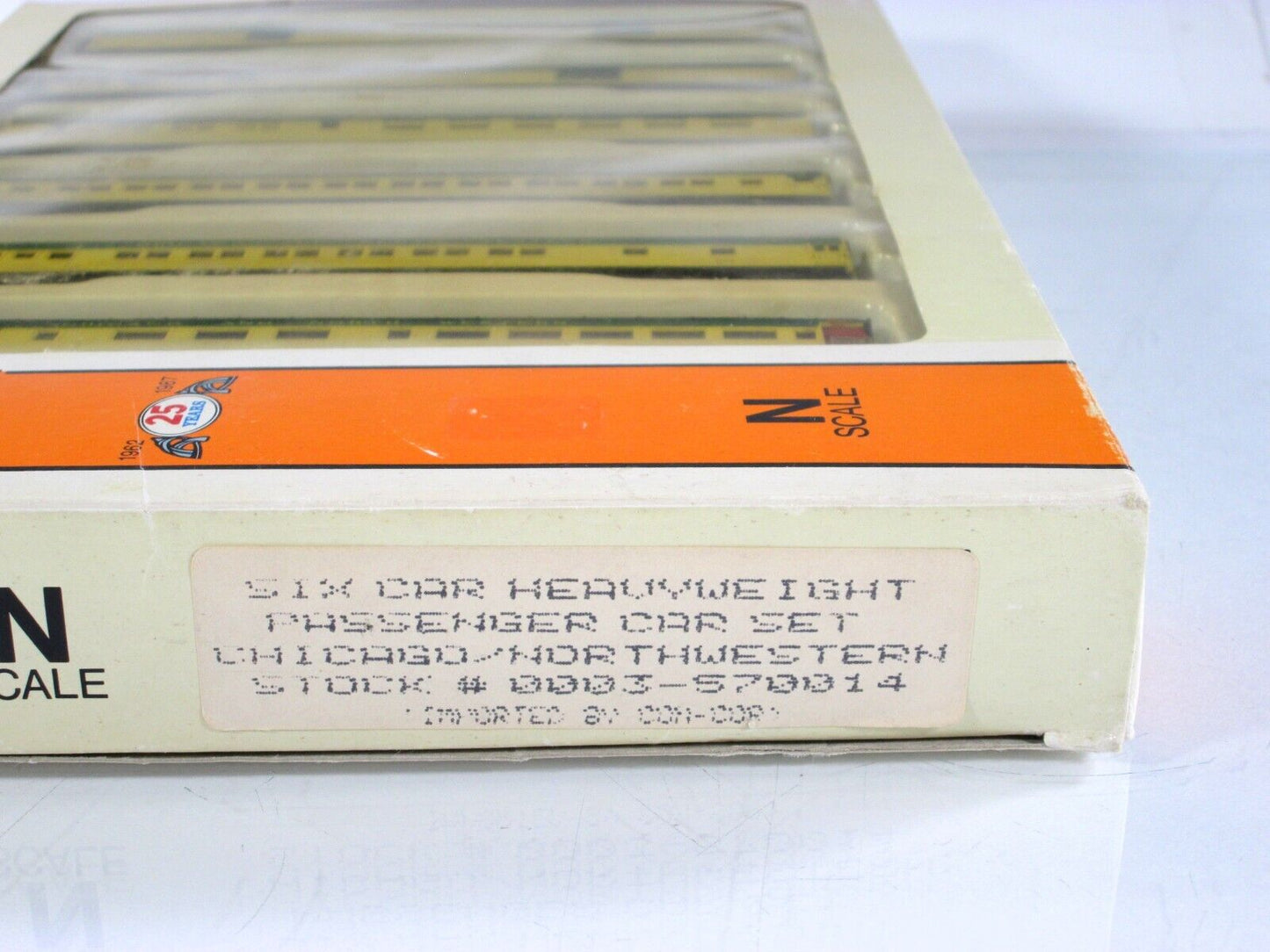 N Scale **CHICAGO NORTH WESTERN* Heavyweight Passenger 6-Car Set -Con-Cor 570014