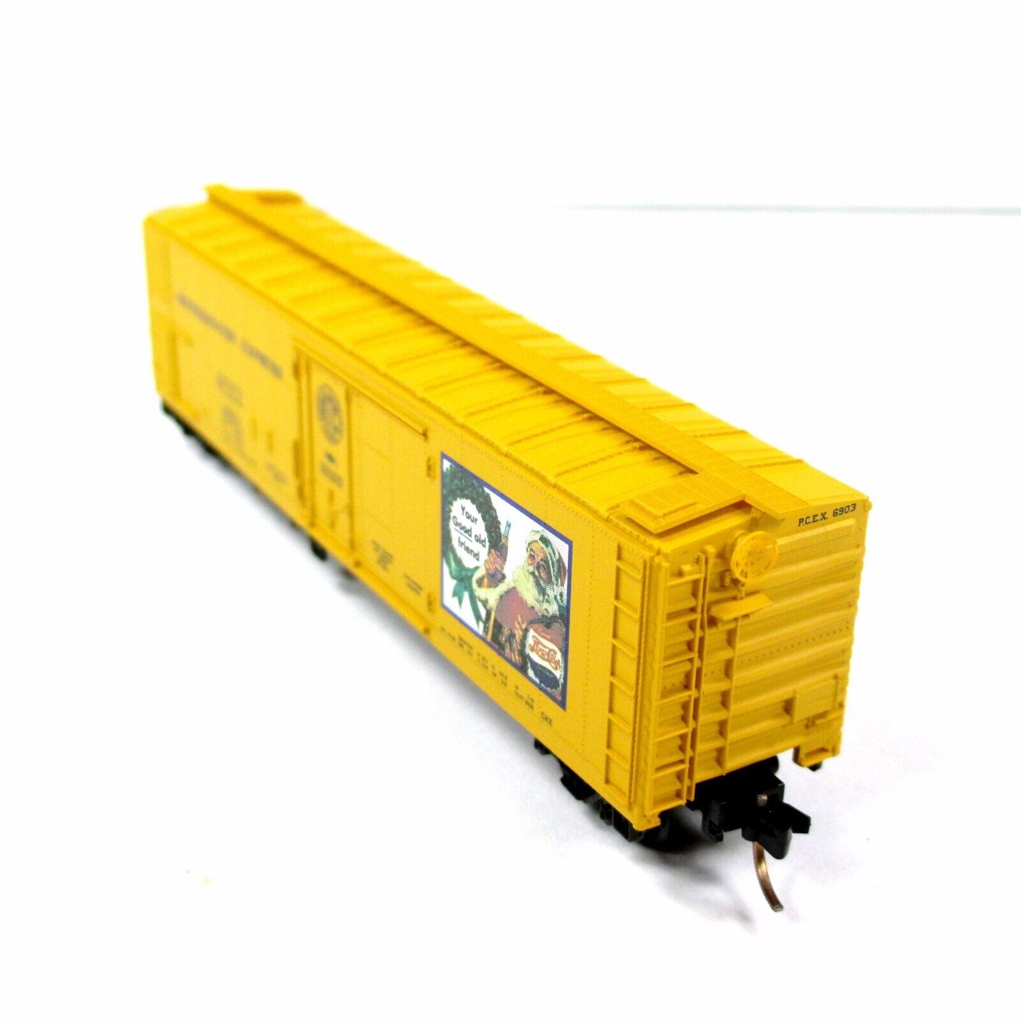 N Scale *PEPSI-COLA / CHRISTMAS* 51' Reefer Car - PCEX 6903, Micro Trains 69100