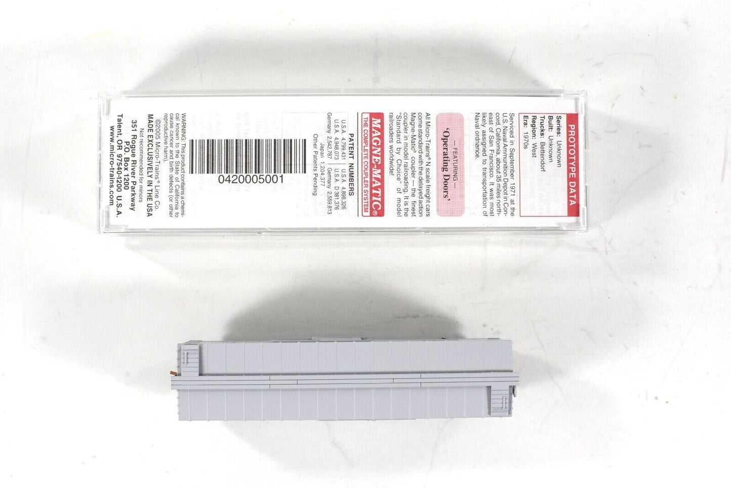 N Scale ***US NAVY*** 40' Military Box Car - USN 61-00201 -Micro Trains 04200050