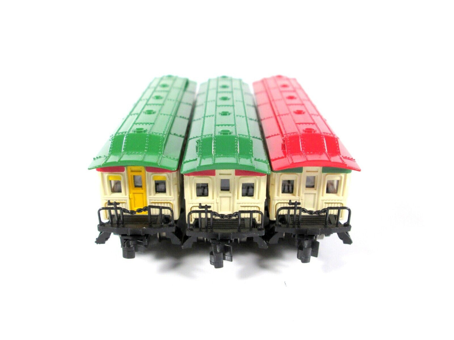 N Scale ***SPIRIT of CHRISTMAS*** Overland Passenger 3 Car Set -- Bachmann 24017
