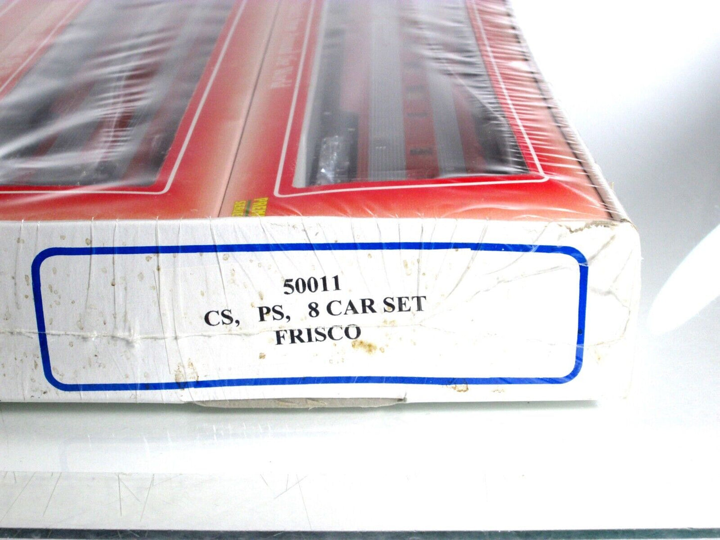 HO Scale ***FRISCO*** Lightweight Corrugated Passenger Car 8-Pack Set -IHC 50011