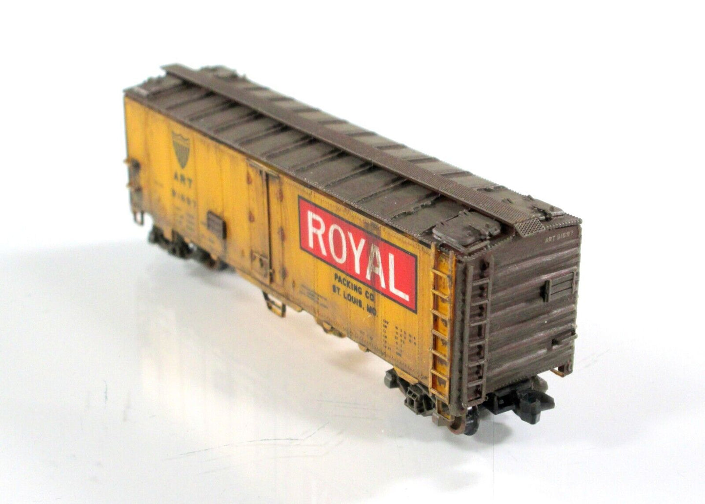 N Scale ***ART / ROYAL*** Weathered Reefer - Intermountain, FIFER Hobby ***RARE*
