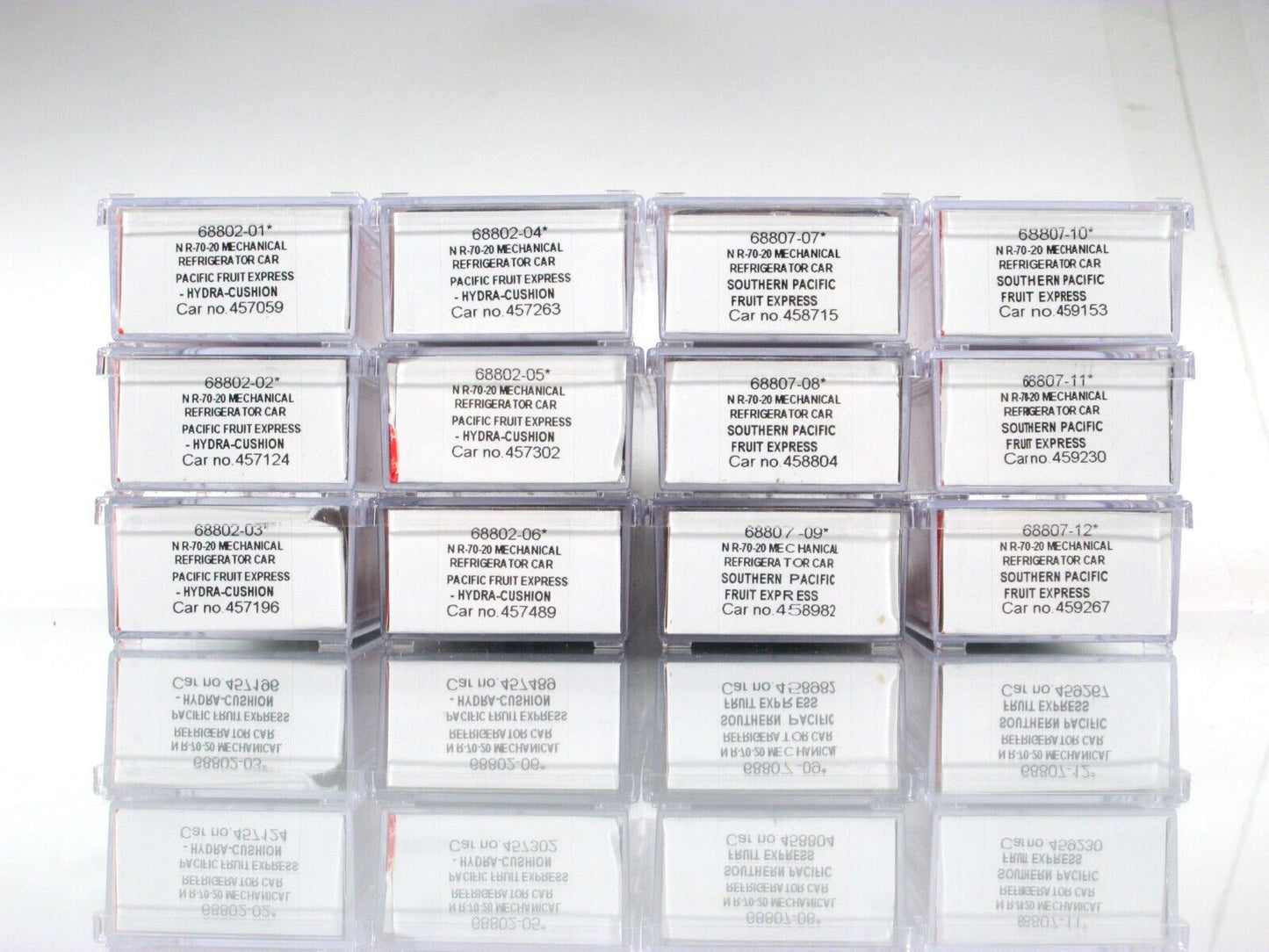 N Scale *PACIFIC FRUIT EXPRESS* UP-SP Reefer 12-Car Set Intermountain 68807 RARE