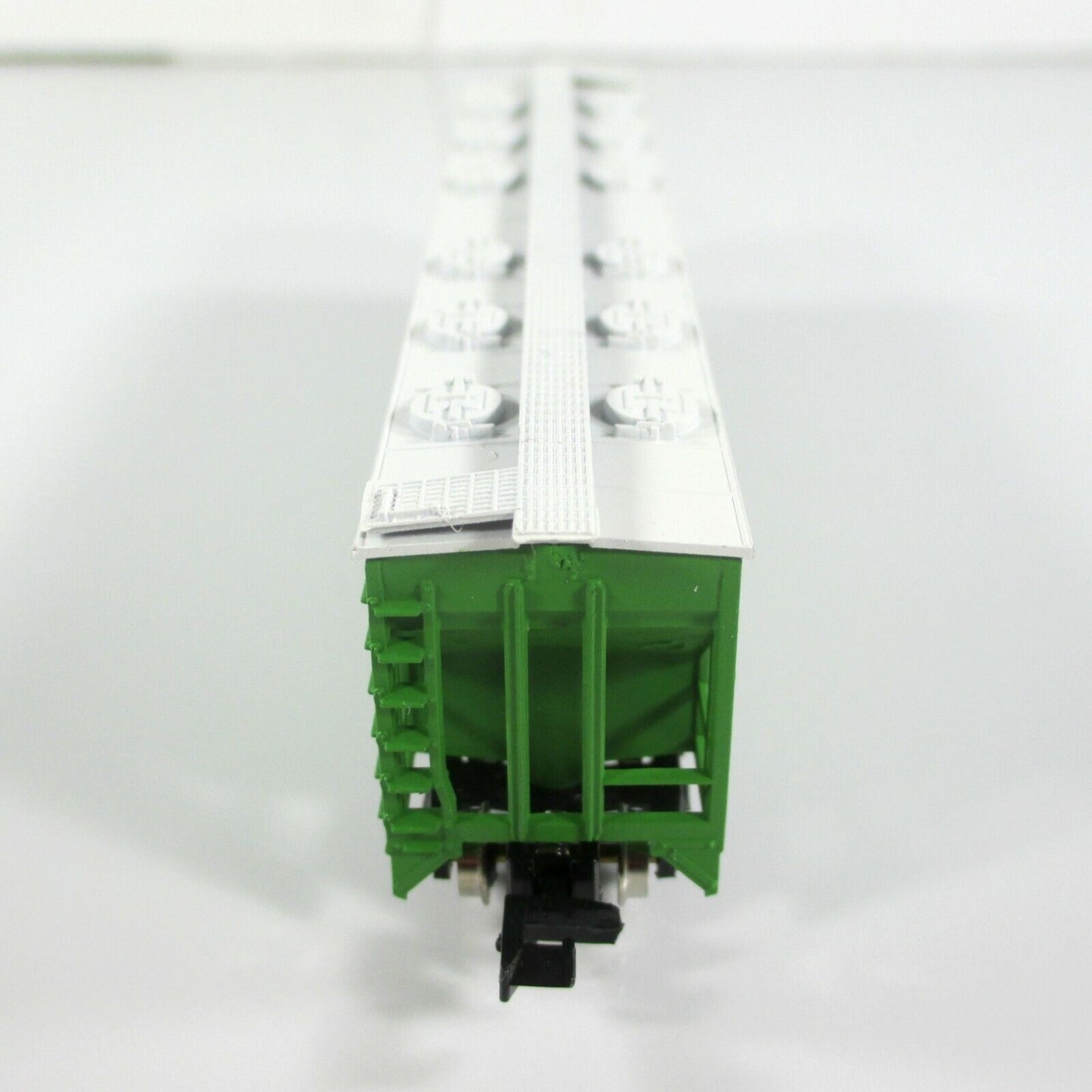 N Scale **CHRISTMAS North Pole Sugar** 4-Bay Covered Hopper 1989 -Con-Cor 008710