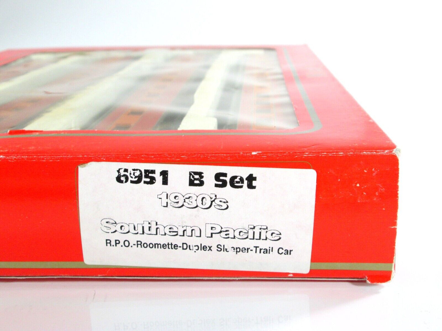 HO Scale ***SOUTHERN PACIFIC DAYLIGHT*** Passenger 4-Car Set B -- Rivarossi 6951