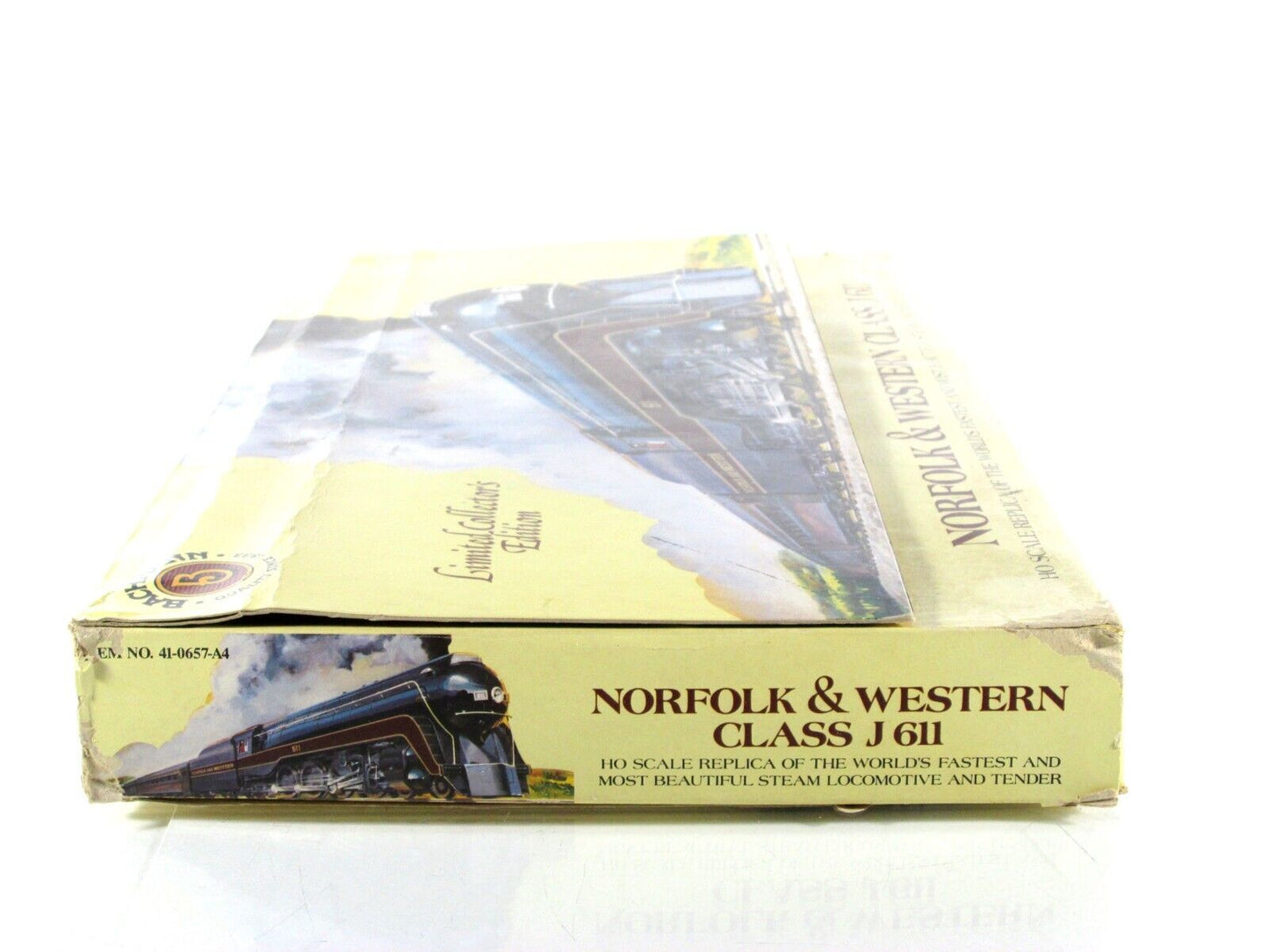 HO Scale **NORFOLK WESTERN** Class J 4-8-4 Locomotive #611 - Bachmann 41-0657-A4