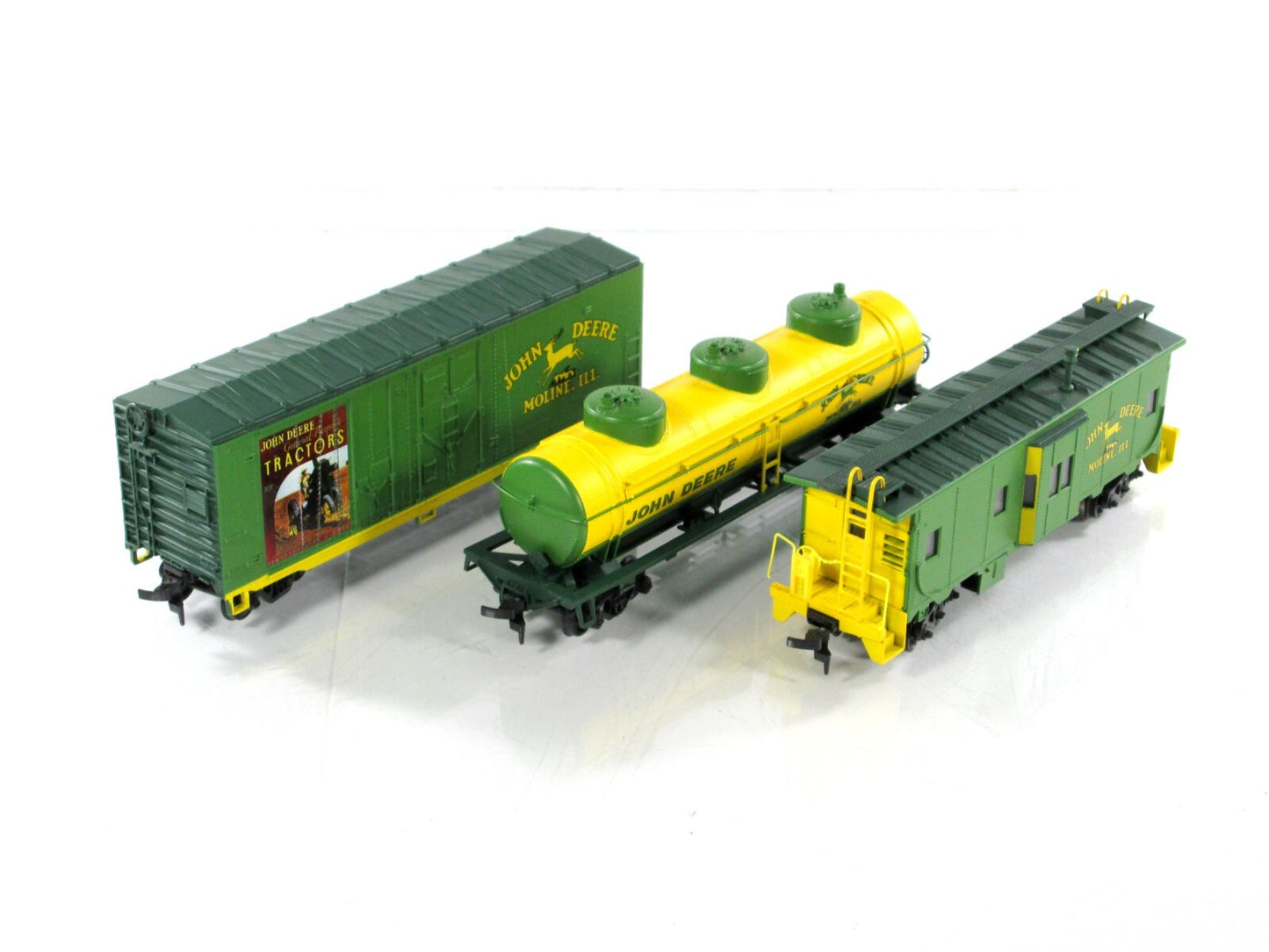 HO Scale ***JOHN DEERE*** Box Car, Tank, Caboose - Athearn (Model B Express Set)