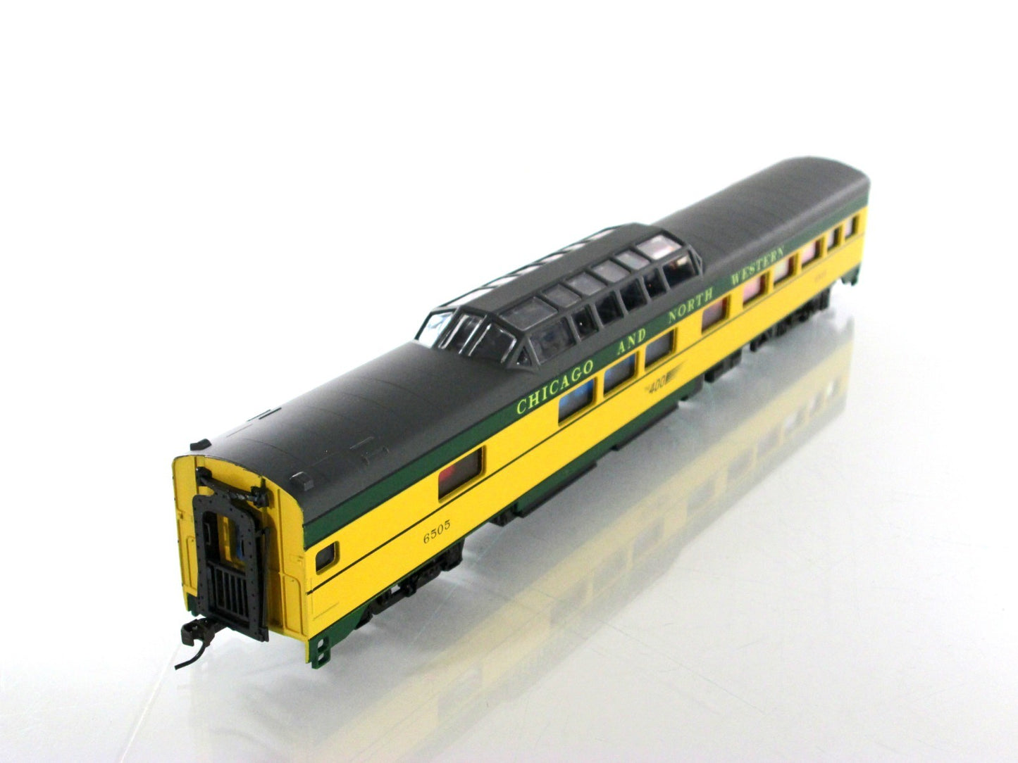 HO Scale **CNW The 400** Passenger Set - IHC 48048 50404, Knuckle Cpl, Interiors