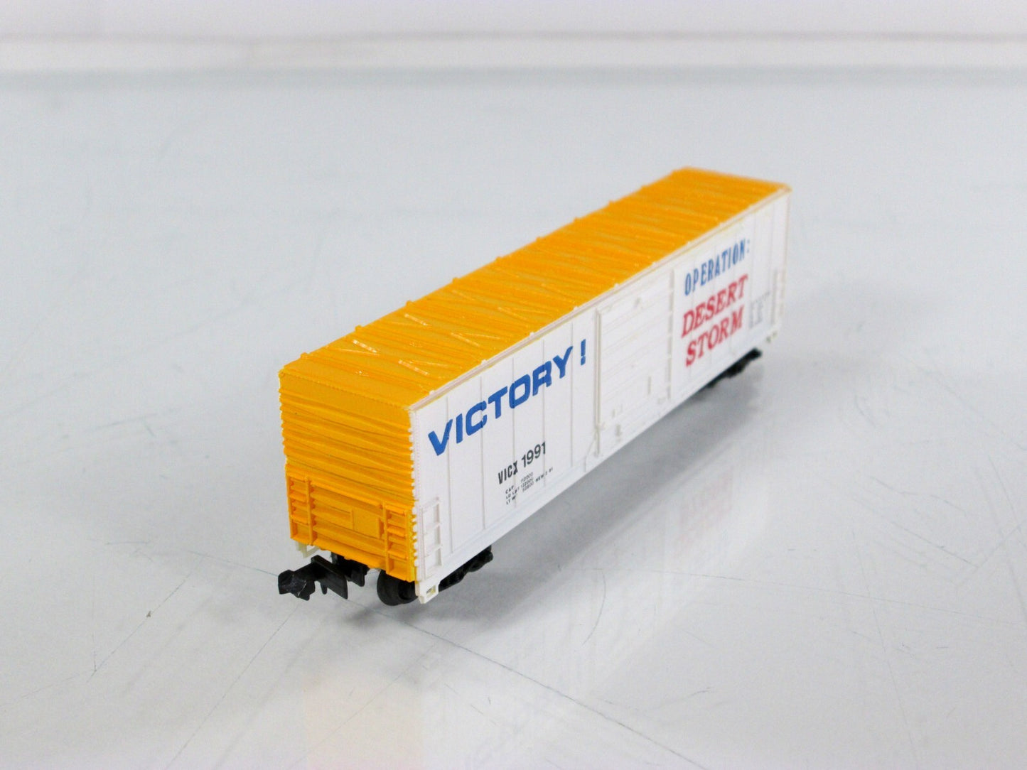 N Scale ***OPERATION DESERT STORM*** 50' Box Car, VICX 1991 - Bev-Bel 2186 *RARE