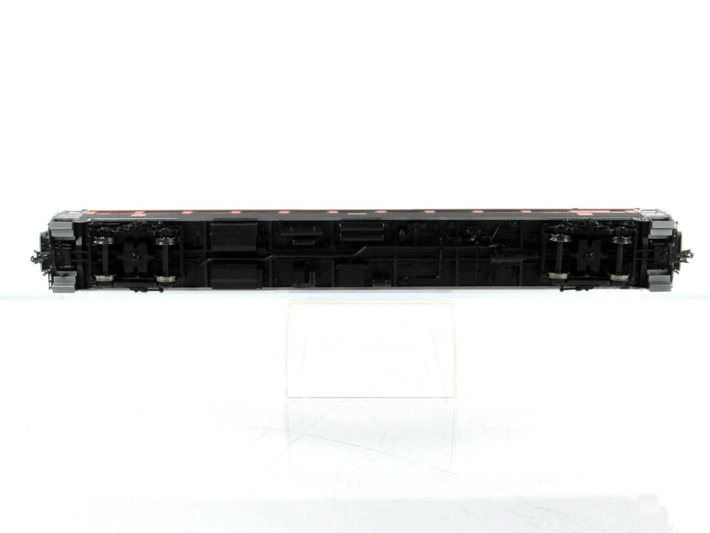 HO Scale ***NEW HAVEN*** Passenger Coach #8659 --- Rapido 17031, Lighted **RARE*