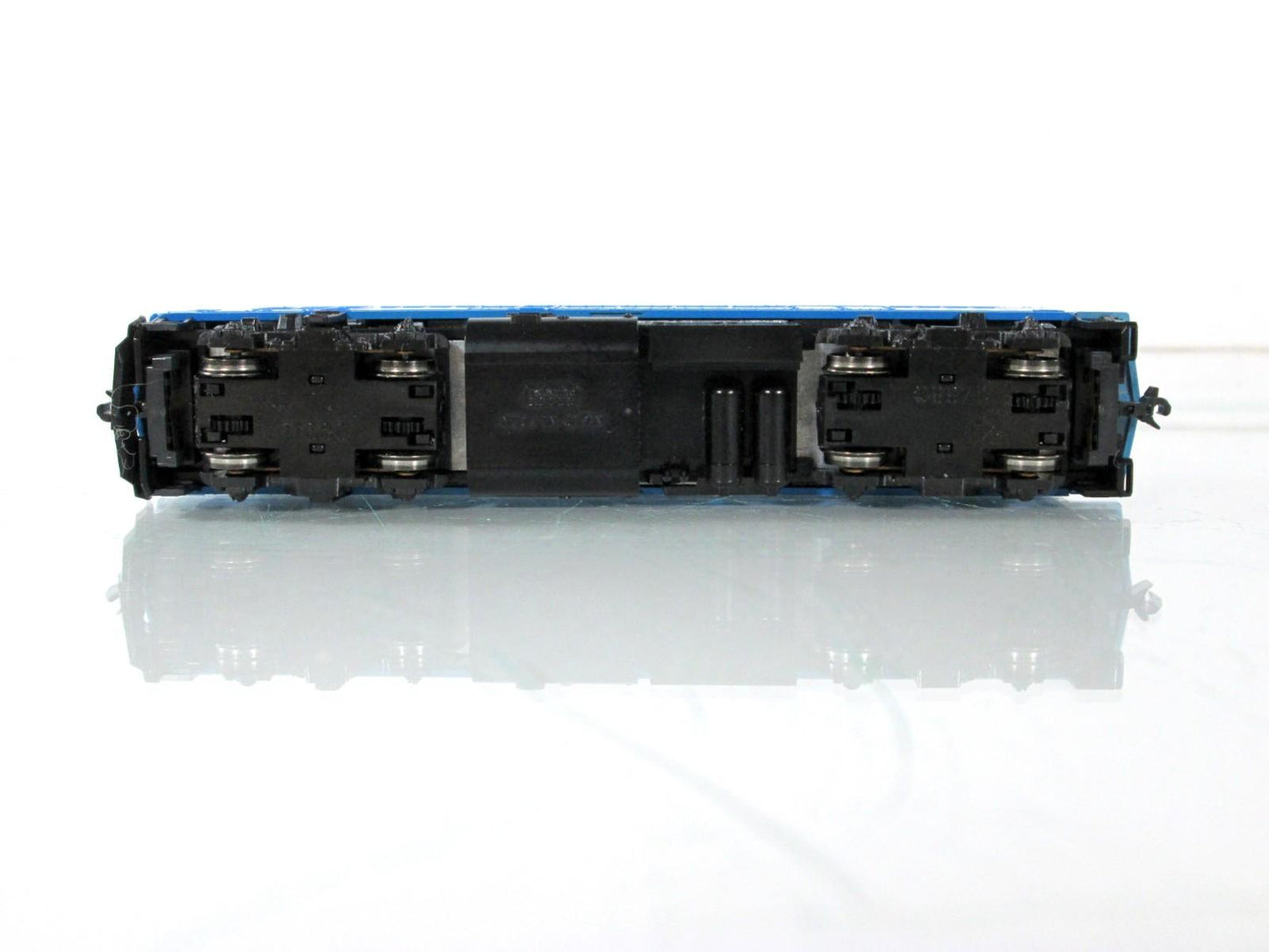 N Scale ***CHICAGO METRA - ELMHURST*** EMD F40PH #163 -- Kato 176-9103 **DCC Rdy