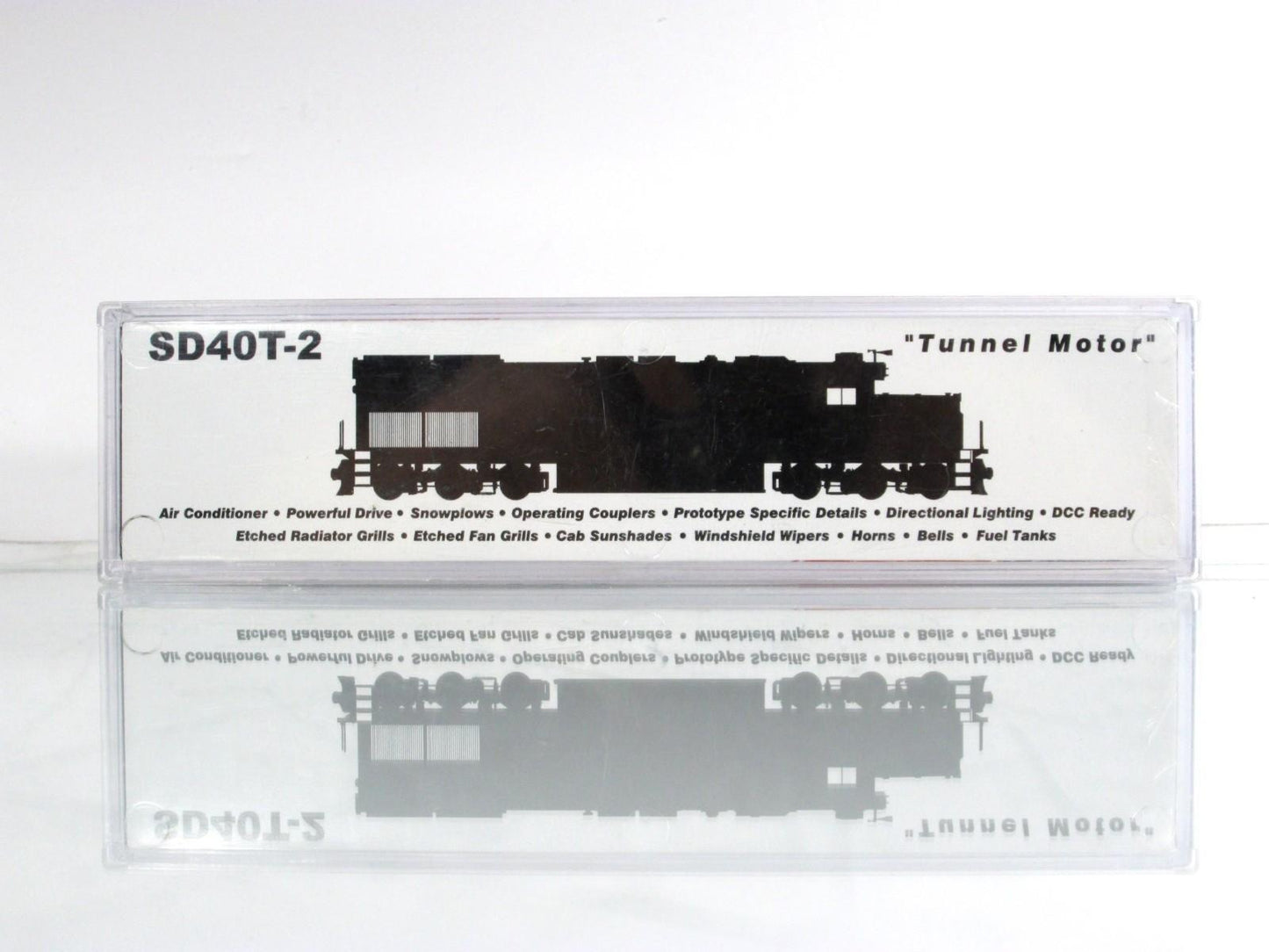 N Scale **SOUTHERN PACIFIC** SD40T-2 #8363 -- Intermountain 69405-05 **DCC Ready