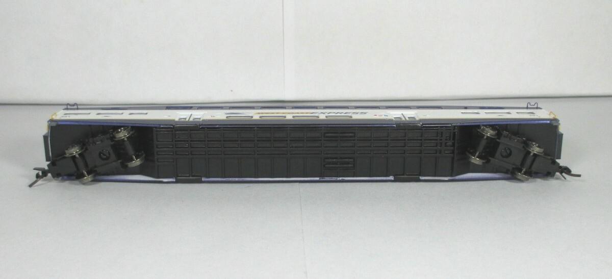 N Scale ***WEST COAST EXPRESS*** Bombardier Commuter Coach #301 -- Athearn 10144
