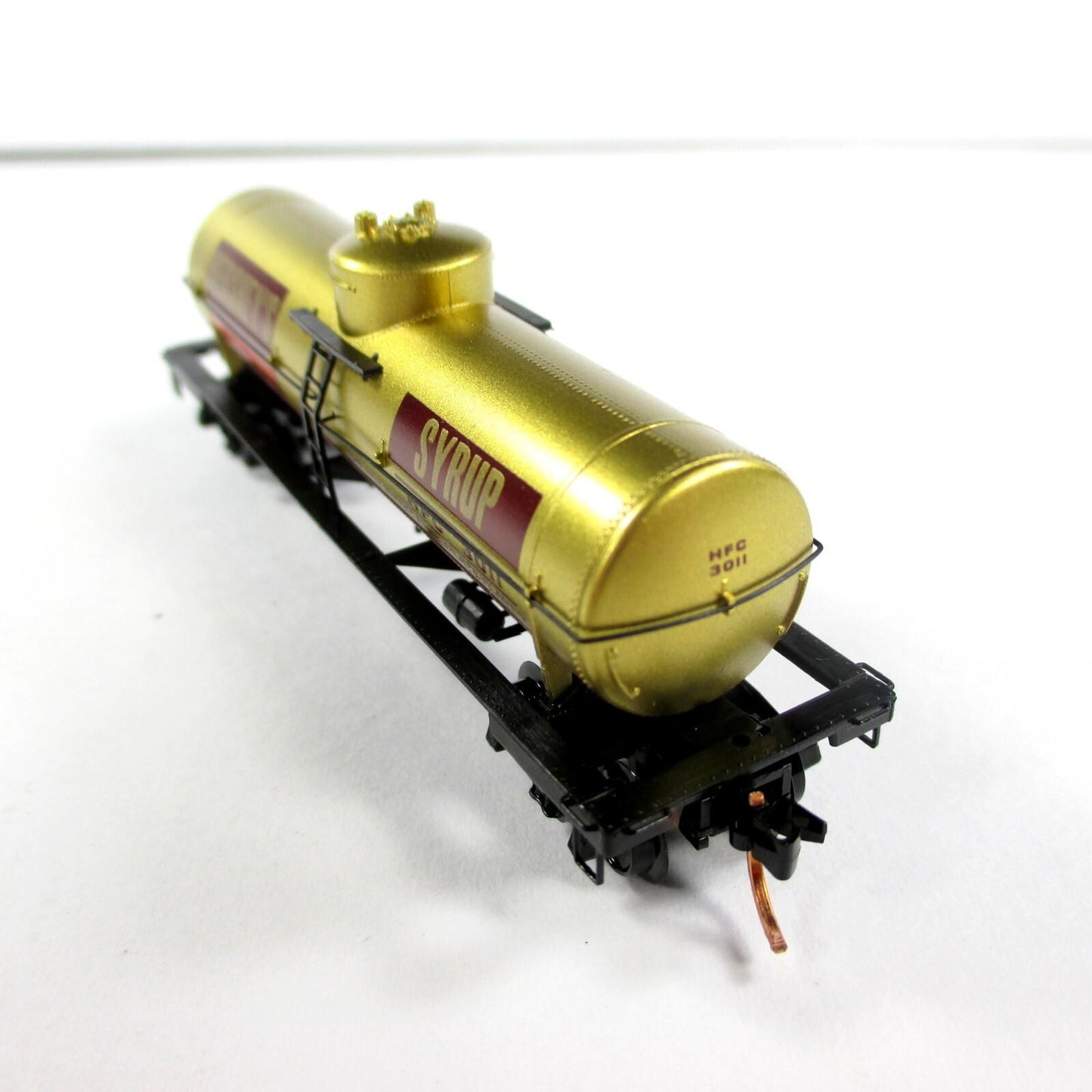 N Scale ***HERSHEY'S** Candy Single Dome Tank Car, HFC 3011 - Micro Trains 65510