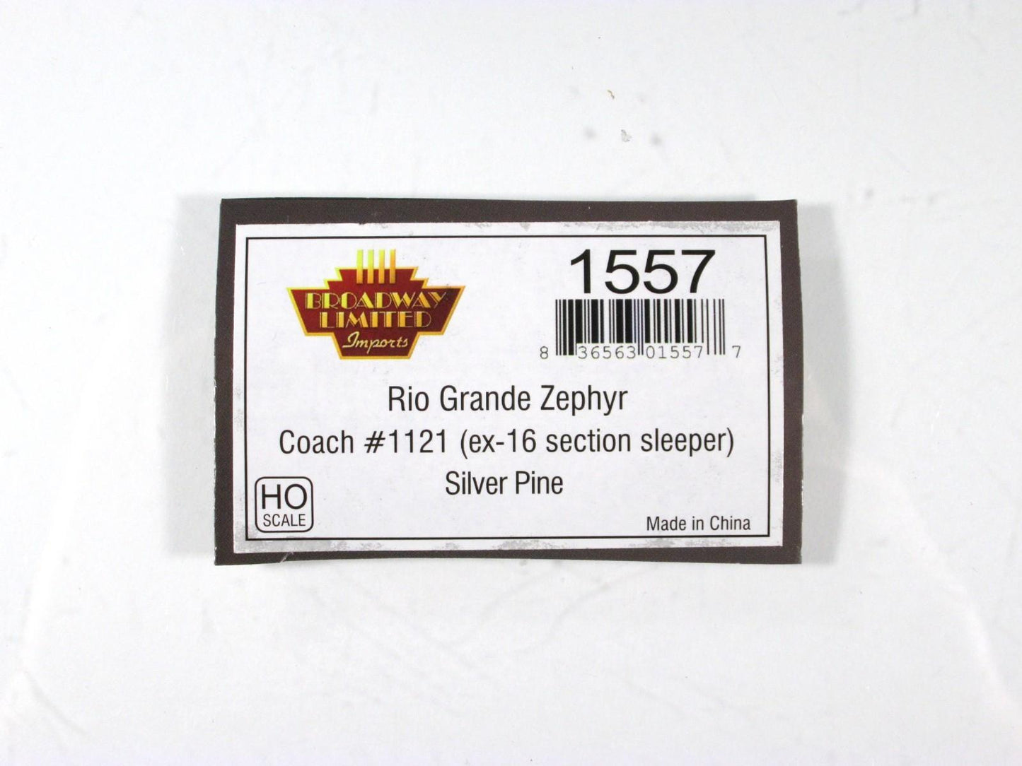 HO Scale ***DRGW CA ZEPHYR*** SILVER PINE Coach #1121 --- Broadway 1557, Lighted