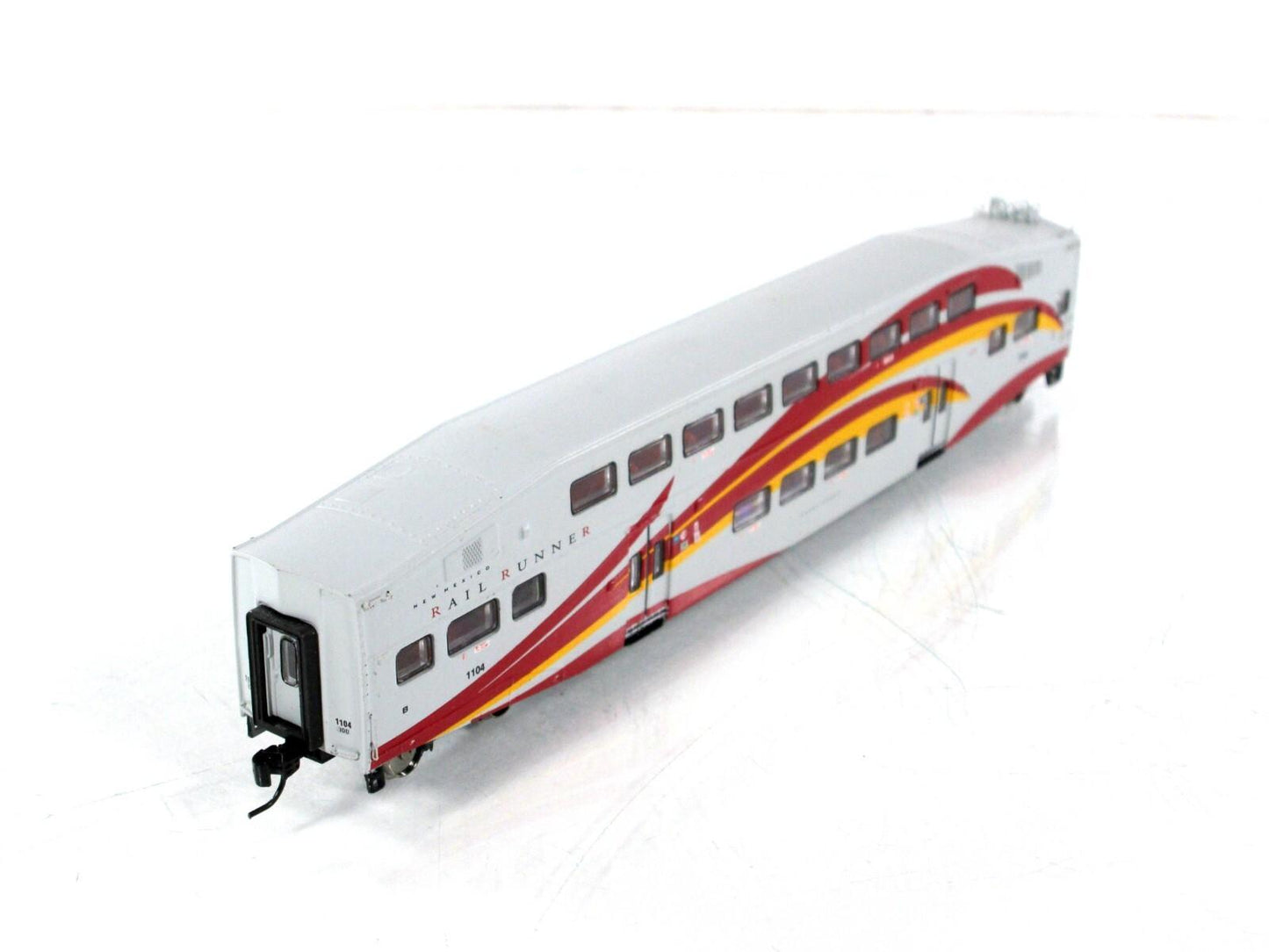 N Scale **NEW MEXICO RAIL RUNNER** Bombardier Control Car #1104 - Athearn 10136