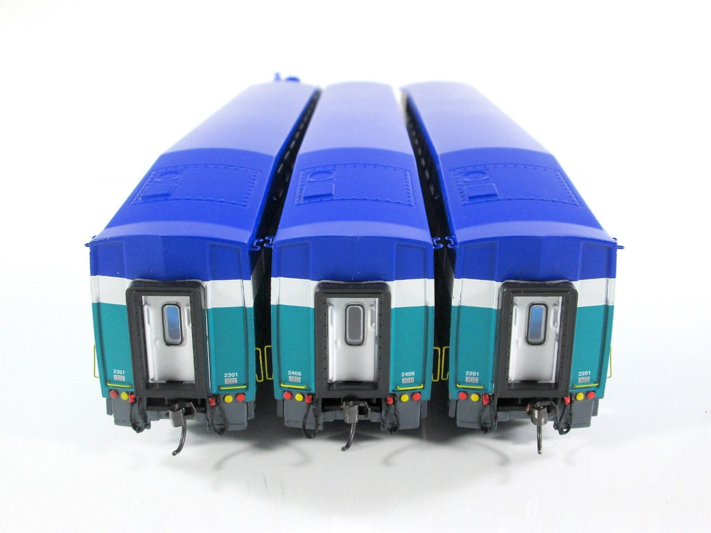 HO Scale *SAN DIEGO COASTER* Bombardier Coach & Control 3-Car Set - Athearn 2582