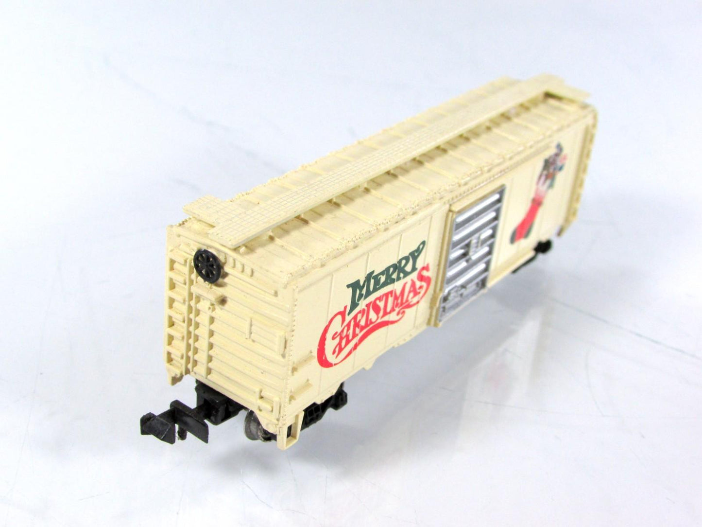 N Scale ***MERRY CHRISTMAS*** 40' Yuletide Special Box Car ----- Bachmann 24011