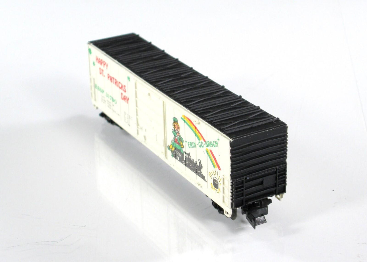 N Scale **HAPPY ST PATRICK'S DAY** 50' Box Car, #31790, Bev-Bel / Life-Like 2171