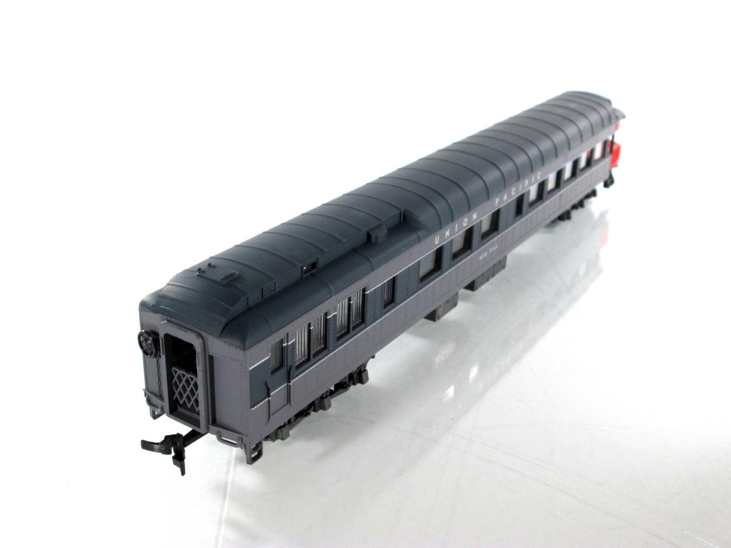 HO Scale ***UNION PACIFIC OVERLAND GRAY** Heavywt Passenger 6-Car Set - IHC 9222