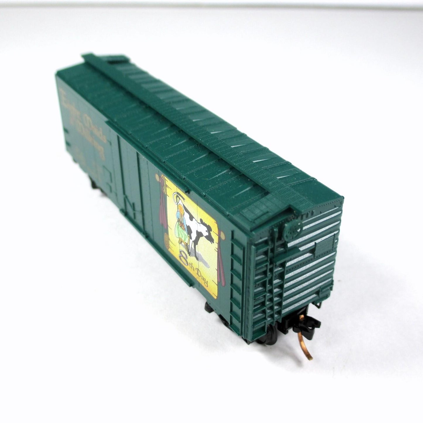 N Scale **EIGHT MAIDS MILKING** 12 Days Christmas Box Car,-Micro Trains 02100508