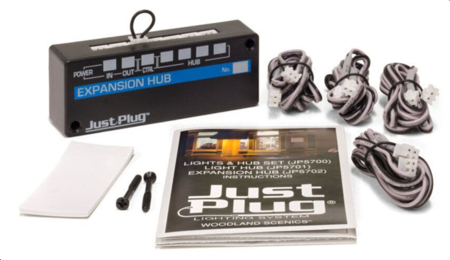Woodland Scenics -- Just Plug LED 4-Port Expansion Hub w/ 4 Cables -- JP5702