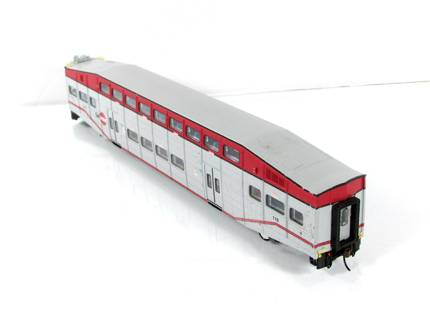 HO Scale ***CALTRAIN*** Bombardier Commuter Control Car #116 -- Athearn 25531