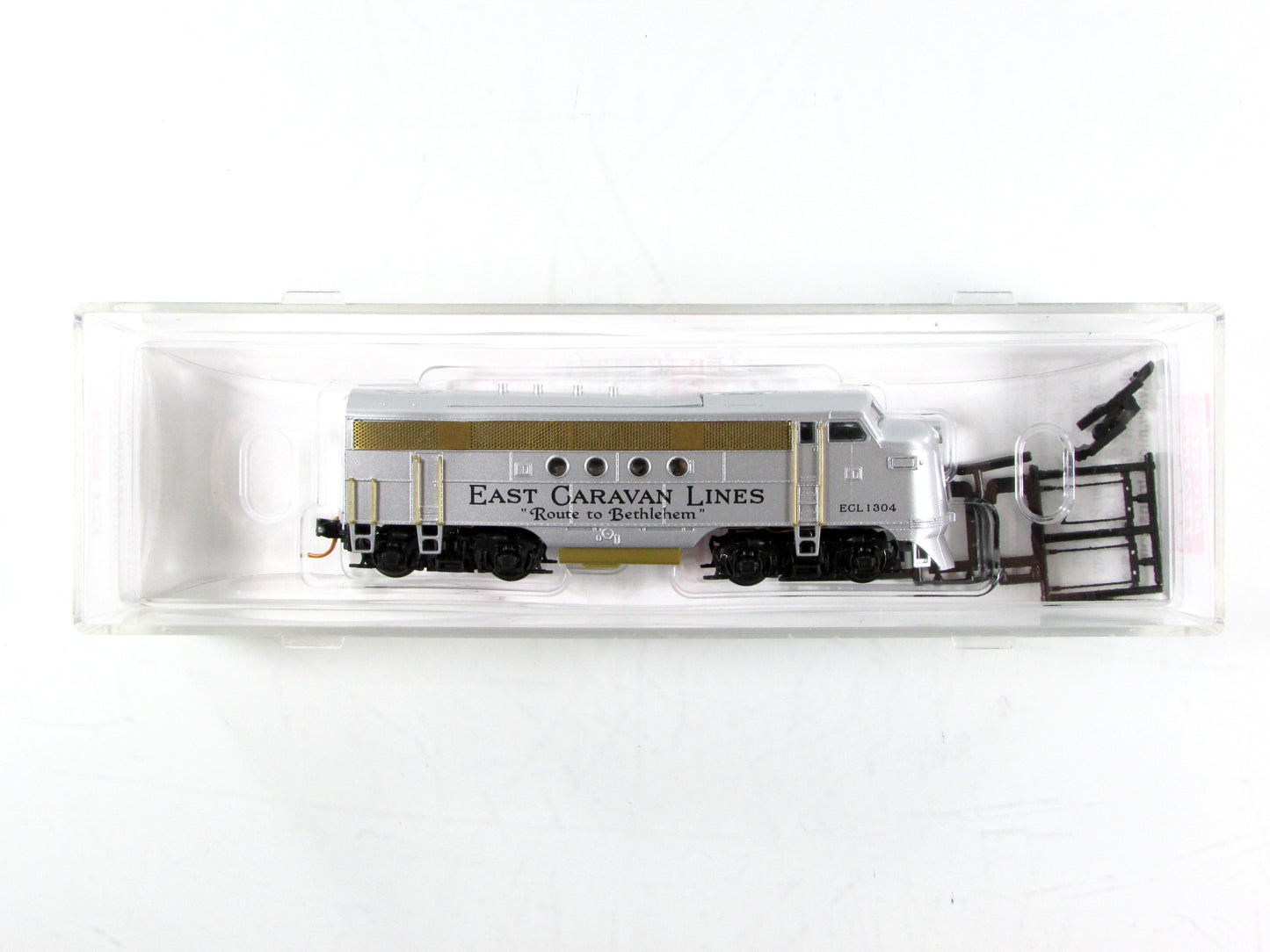 N Scale *EAST CARAVAN LINES* CHRISTMAS FT -Micro Trains 98751581 *DCC Rdy, READ