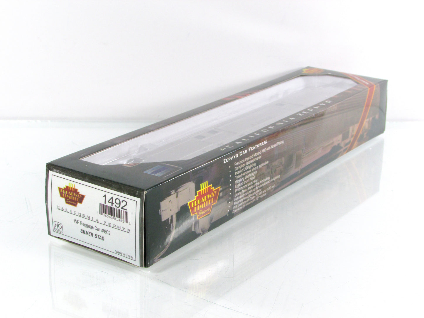HO Scale **WP CA ZEPHYR** SILVER STAG Baggage Car #802 - Broadway 1492, Lighted