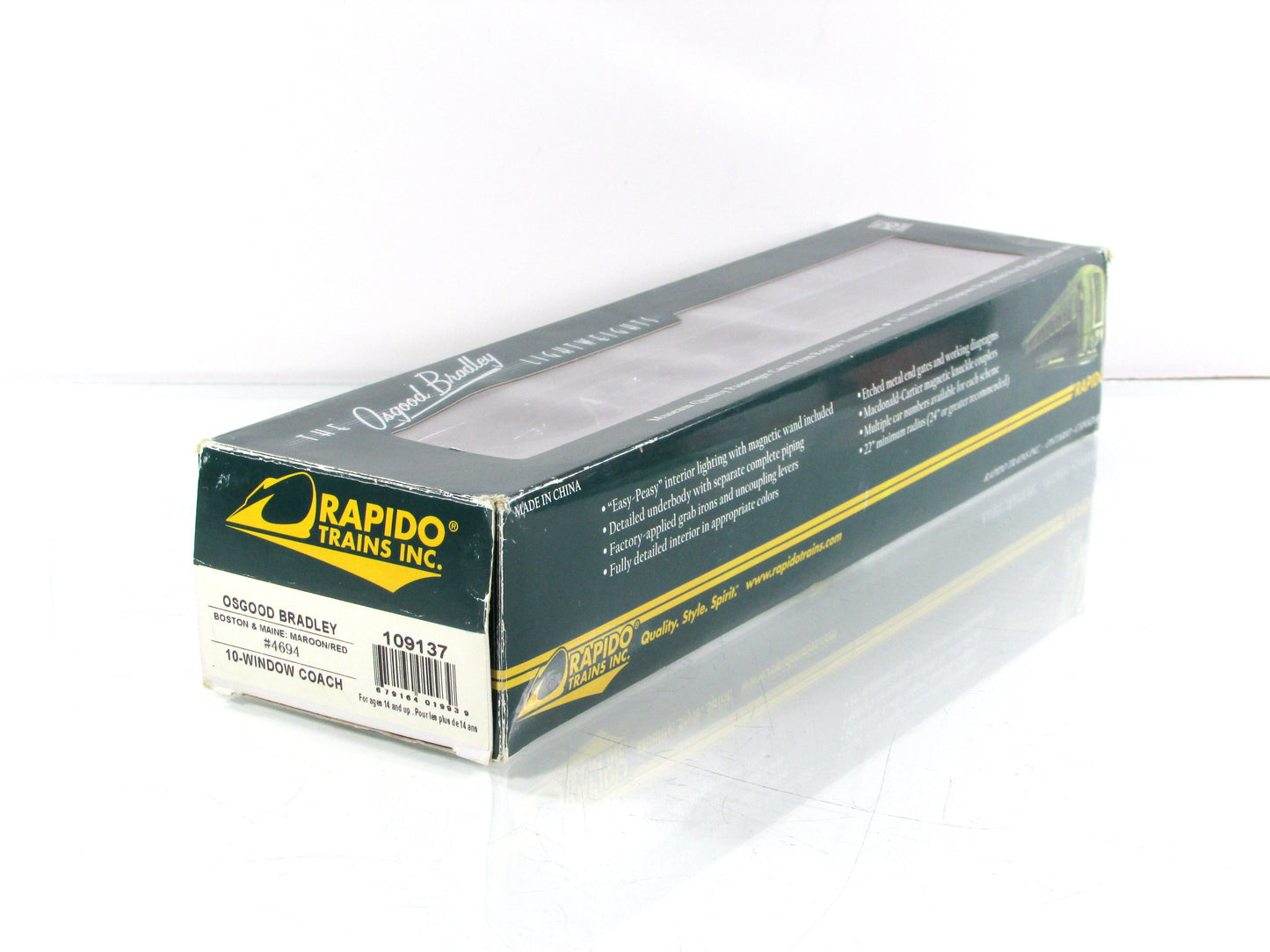 HO Scale ***BOSTON MAINE*** Osgood Bradley Coach #4694 - Rapido 109137, Lighted