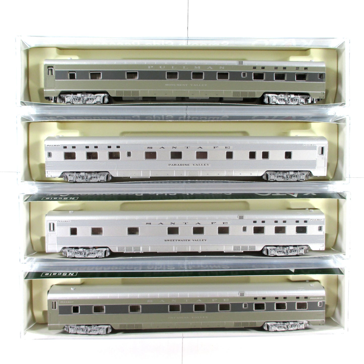 N Scale ***SANTA FE*** Lightweight Passenger Pullman 4-Pack Set - Kato 106-1401
