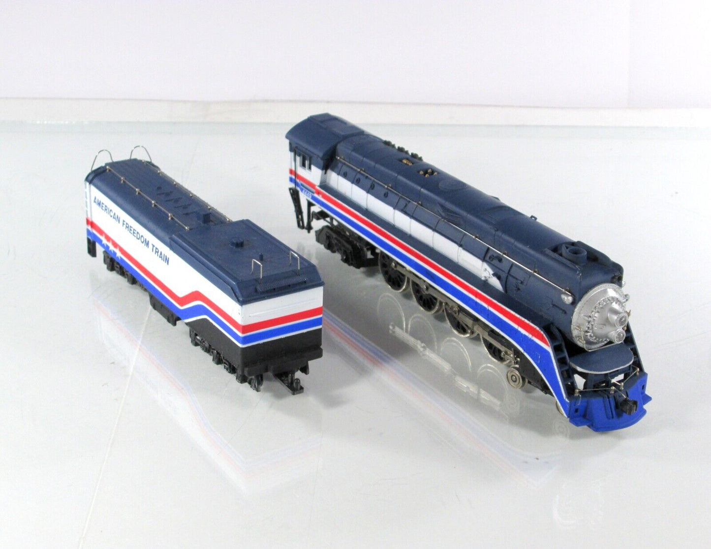 HO Scale **AMERICAN FREEDOM TRAIN** GS-4 Northern Locomotive, AFT #4449 - LIONEL