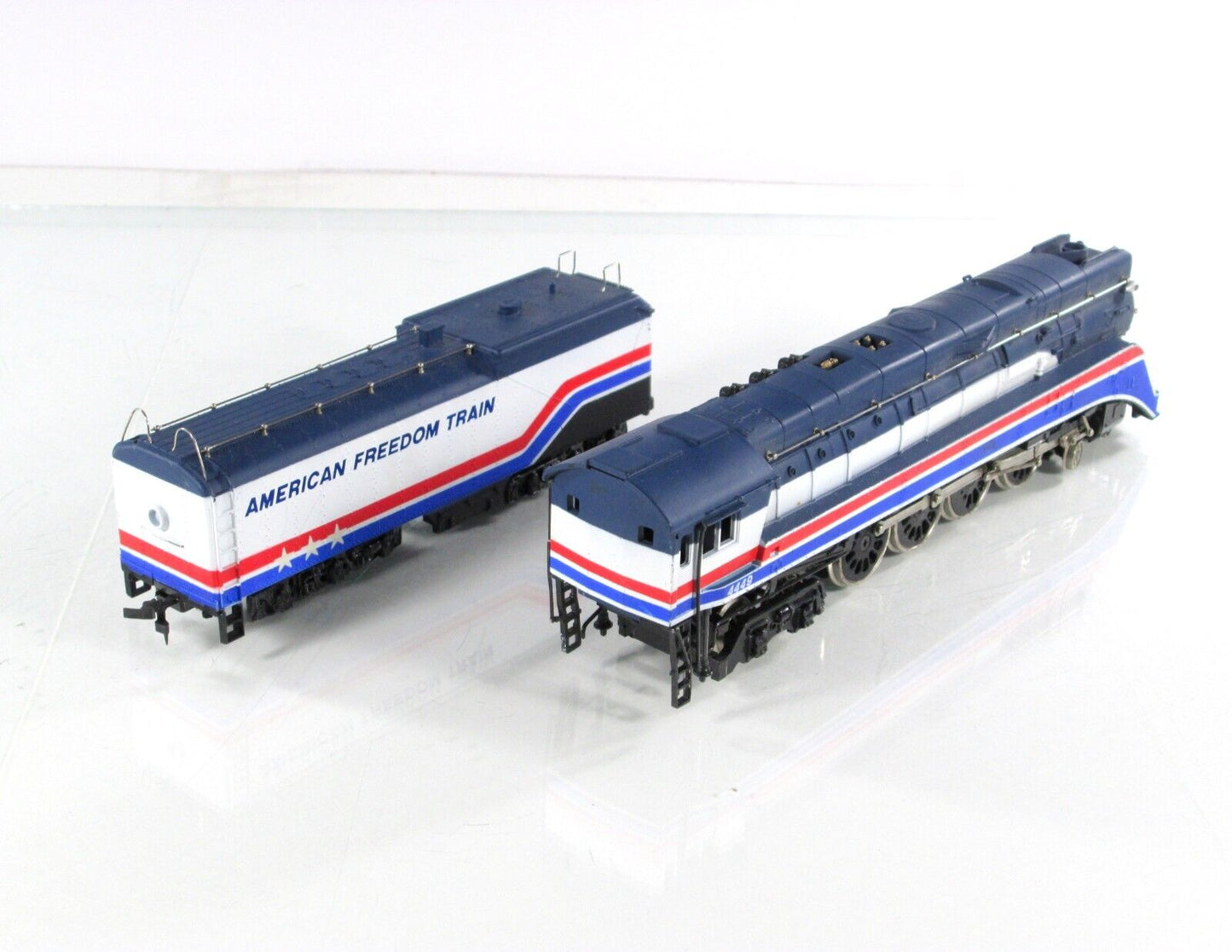 HO Scale **AMERICAN FREEDOM TRAIN** GS-4 Northern Locomotive, AFT #4449 - LIONEL