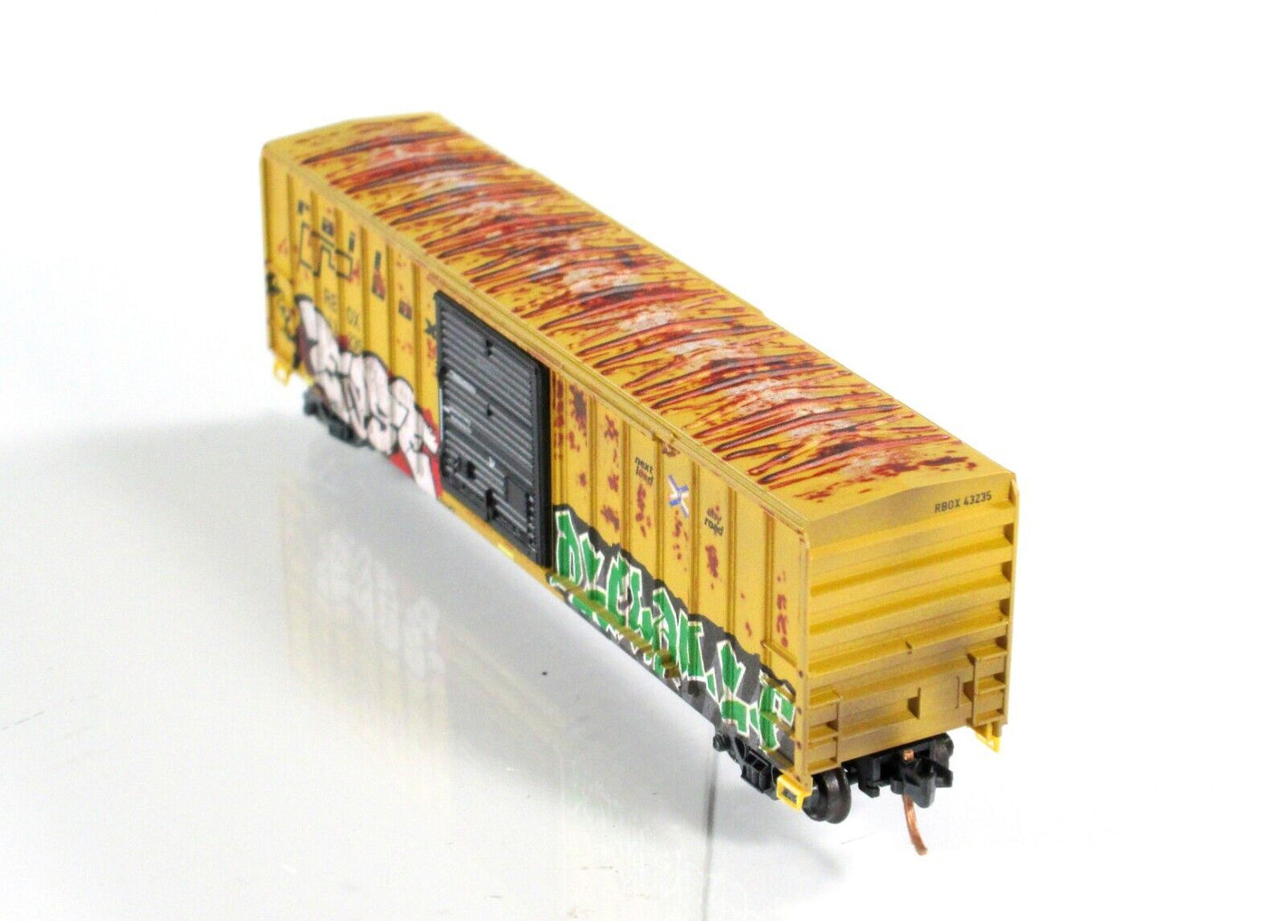 N Scale RAILBOX  **Bubble Gum Day**  GRAFFITI Box Car - Micro Trains 02544566