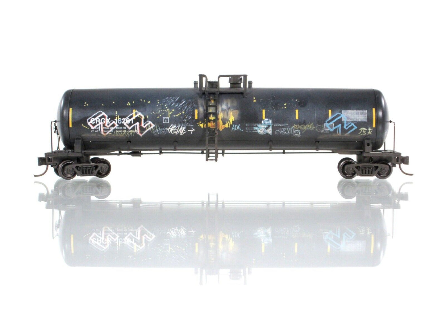 N Scale **CARGILL** Weathered & Graffiti Tank Car - Micro Trains 11045612