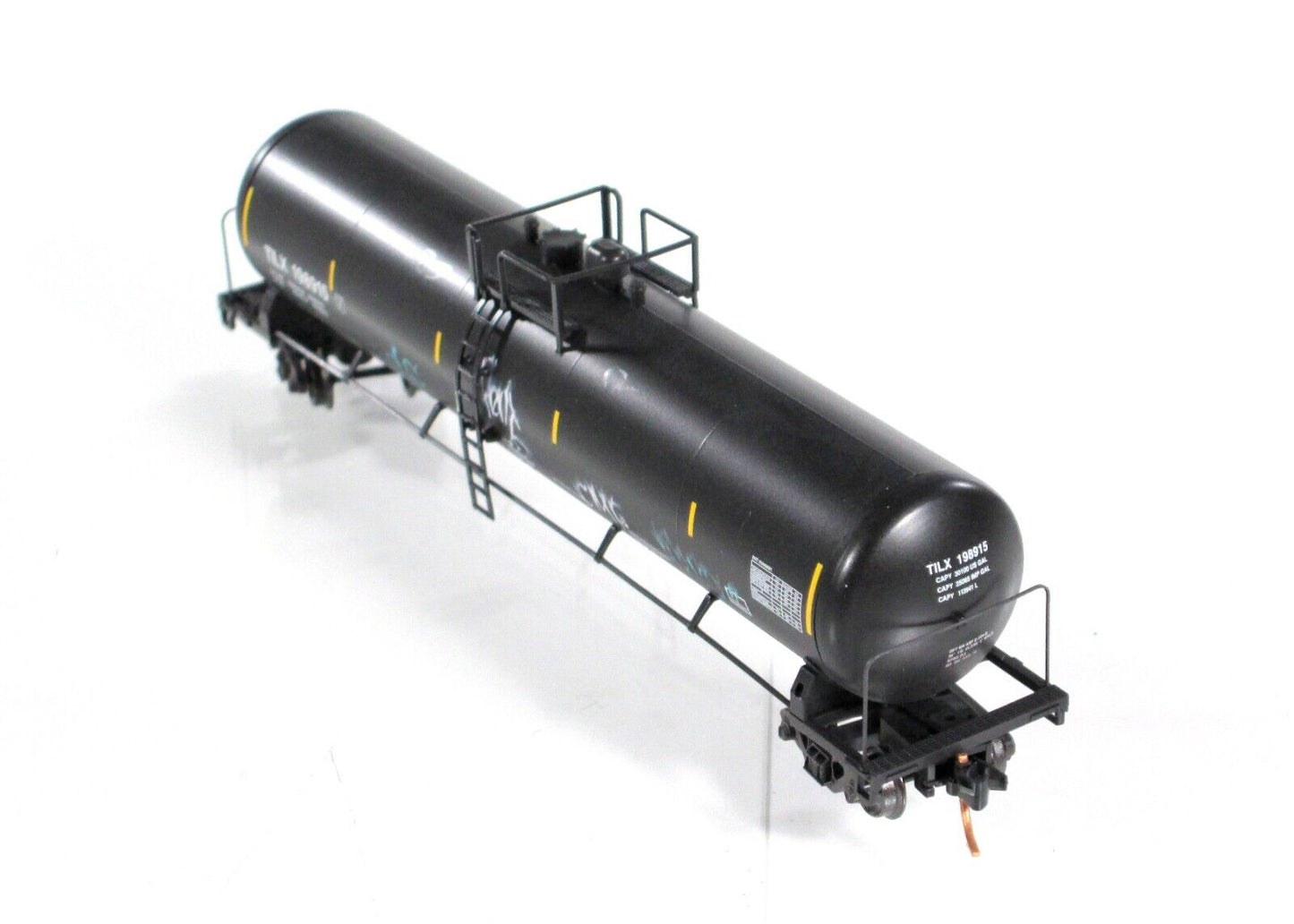 N Scale **TRINITY LEASING** Weathered & Graffiti Tank Car -Micro Trains 11044420