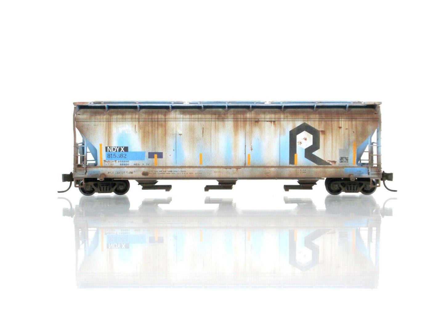 N Scale **NDYX ex-ROCK ISLAND** Weathered Hopper #815362 - Micro Trains 09444171