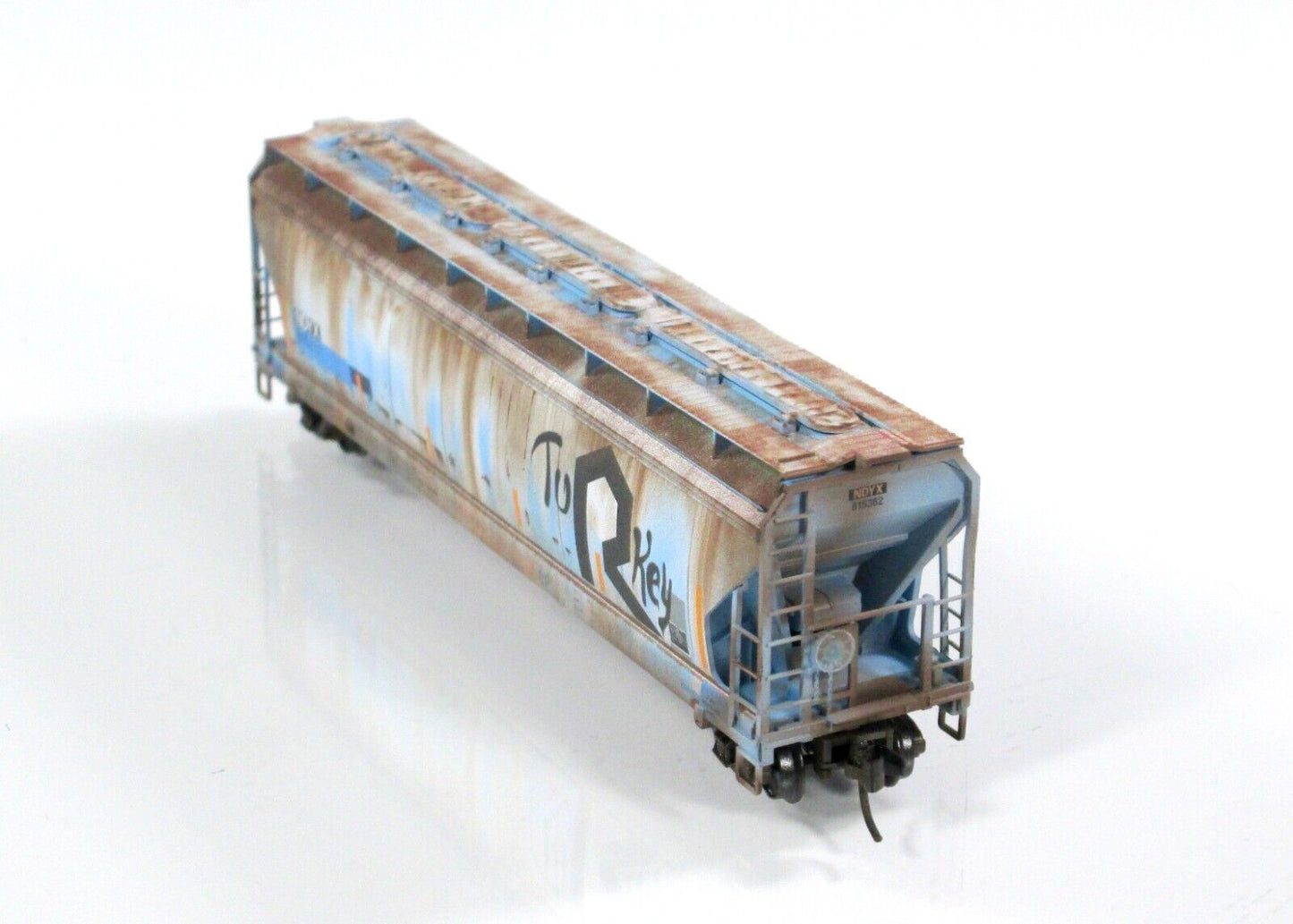 N Scale **NDYX ex-ROCK ISLAND** Weathered Hopper #815362 - Micro Trains 09444171