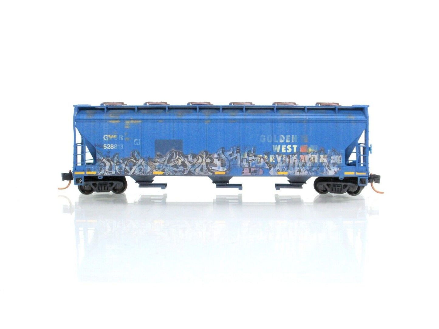 N Scale *GOLDEN WEST* Weathered & Graffiti Hopper #528813 -Micro Trains 09344120