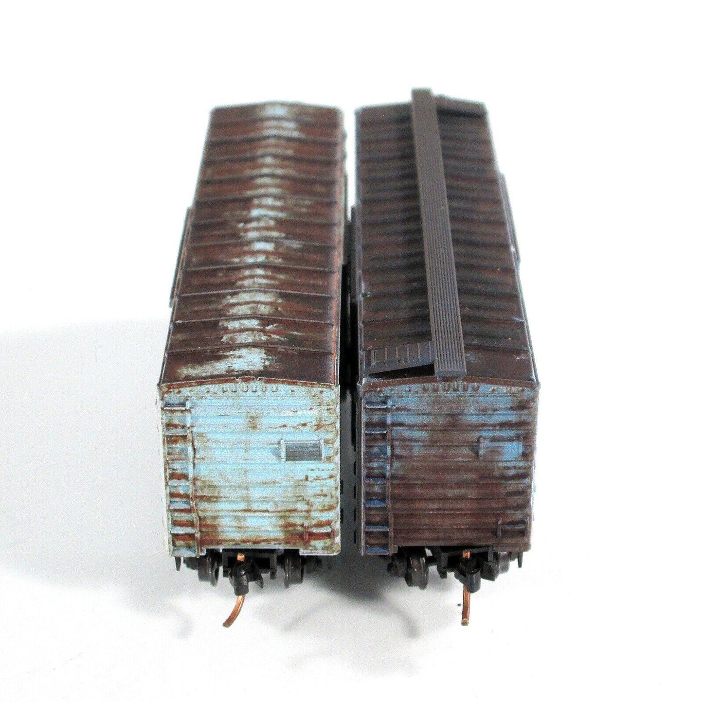 N Scale **BOSTON & MAINE** Weathered Box Car 2-Pack Set - Micro Trains 02044696