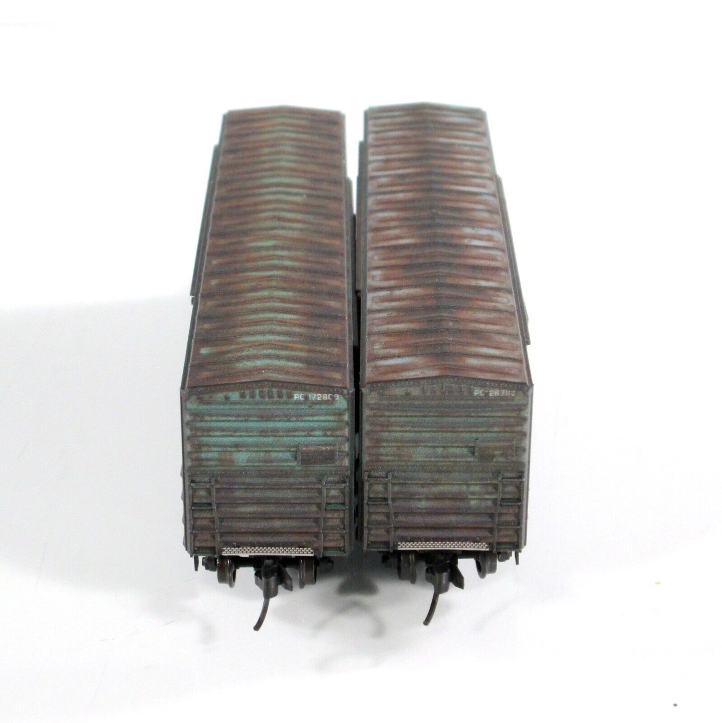 N Scale **PENN CENTRAL** Weathered Box Car 2-Pack Set - Micro Trains 99305840