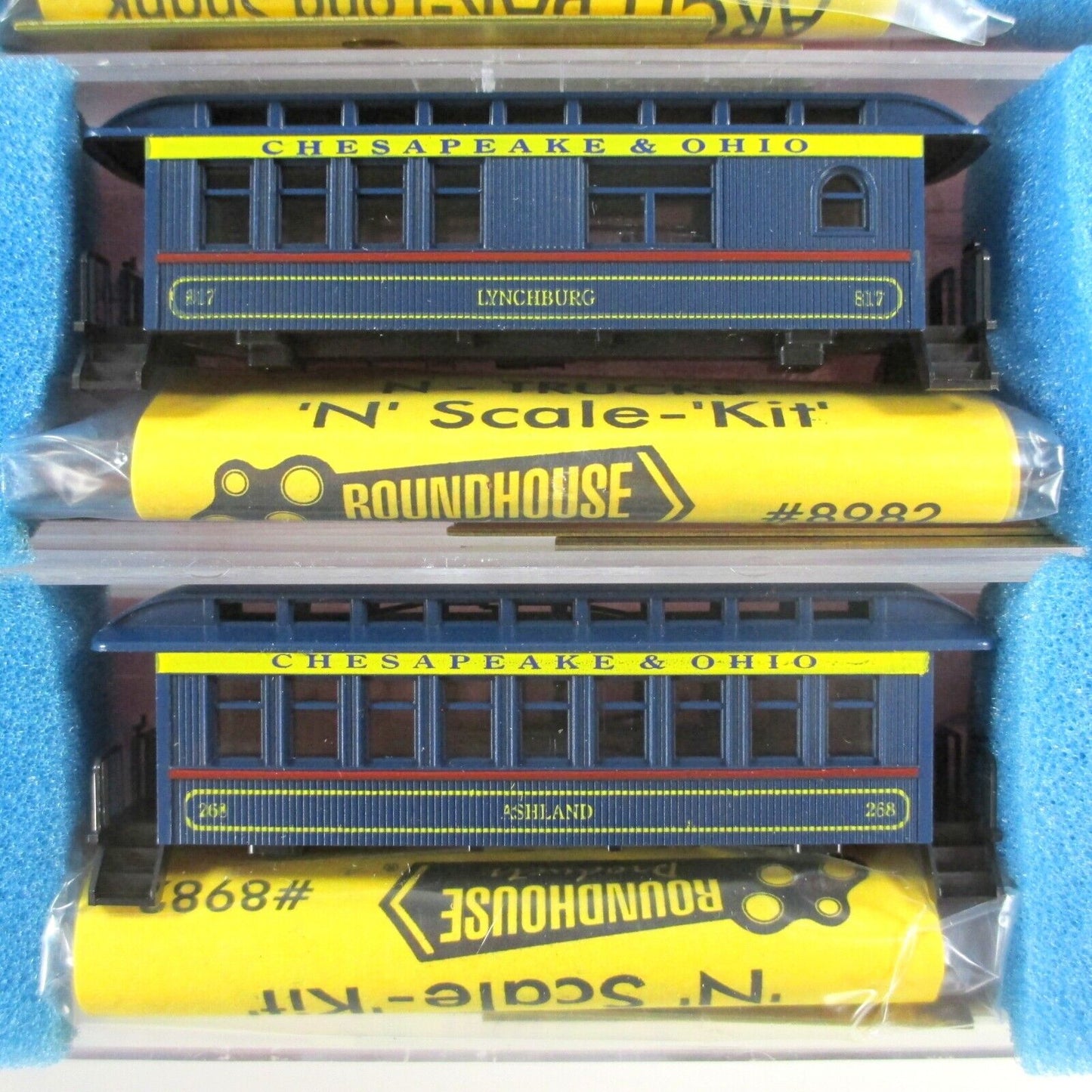 N Scale CHESAPEAKE & OHIO OVERTON Passenger 4-Car Set -Roundhouse, Knuckle Cplrs