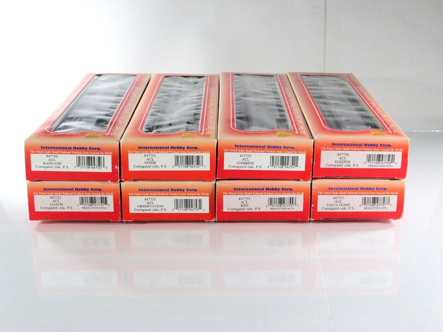 HO Scale ATLANTIC COAST LINE Lightweight Passenger Car 8-Pack Set -- IHC 47758