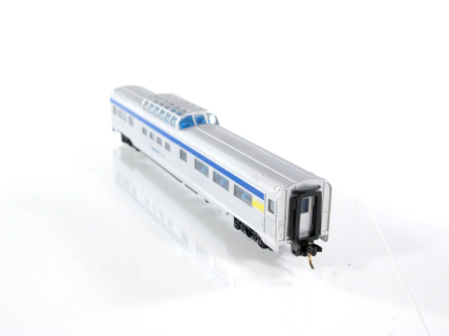 N Scale VIA Rail Dome Car *Skyline 500* - Micro Trains Couplers - Con-Cor 040245